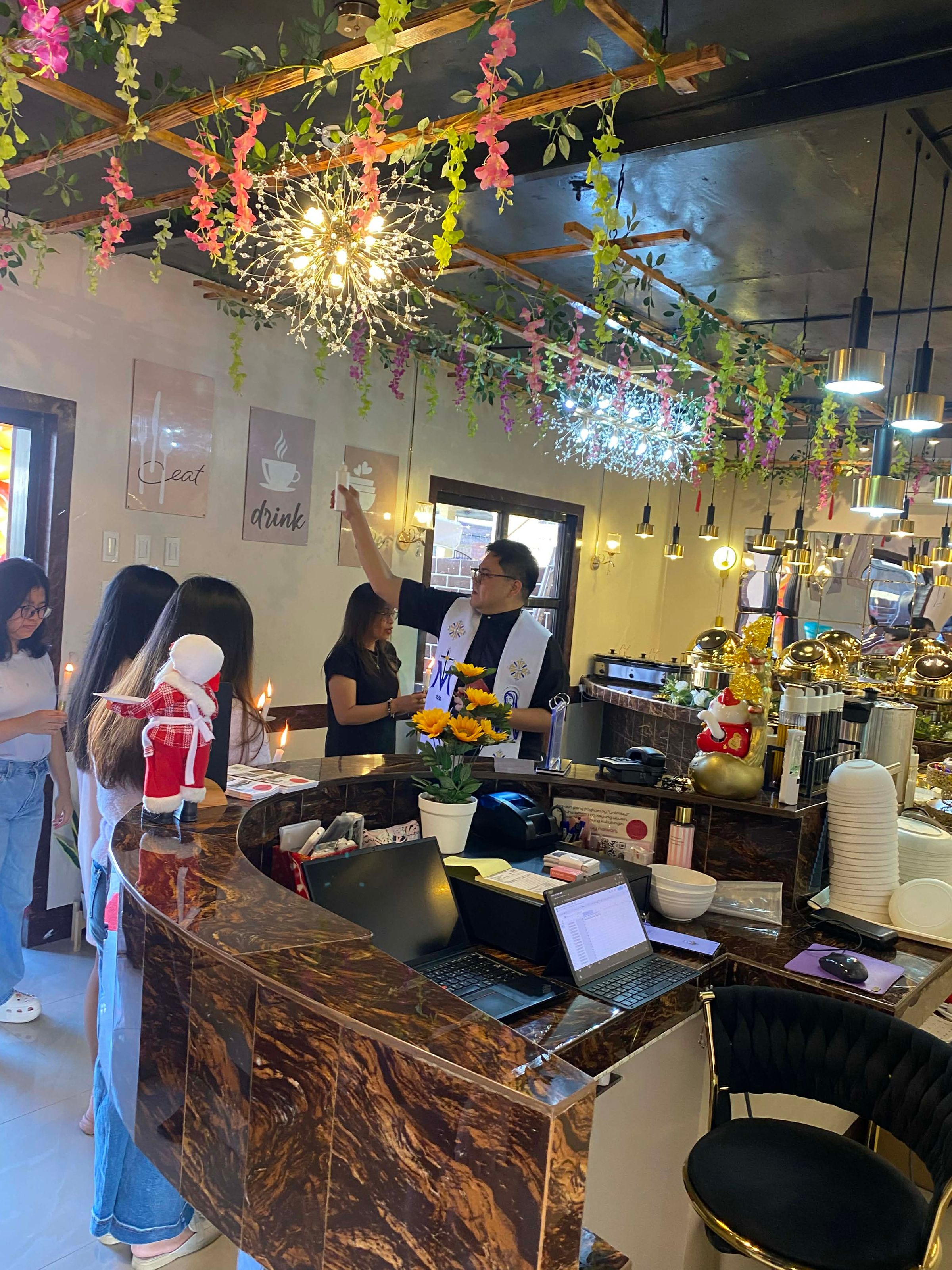 L A   C A S A   D A L I S A Y's image