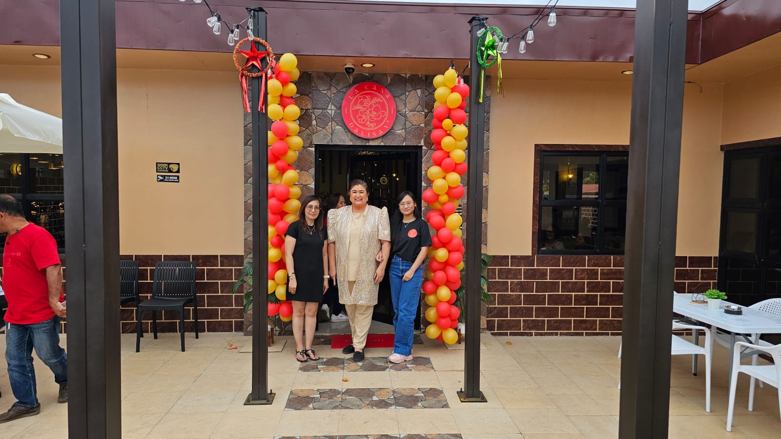 L A   C A S A   D A L I S A Y's image