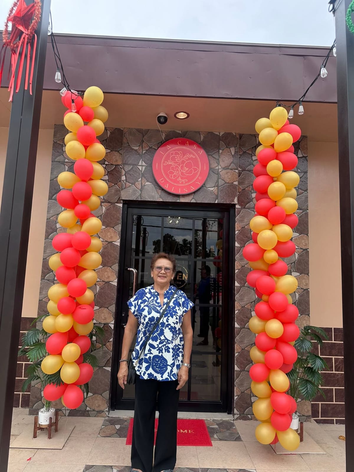 L A   C A S A   D A L I S A Y's image