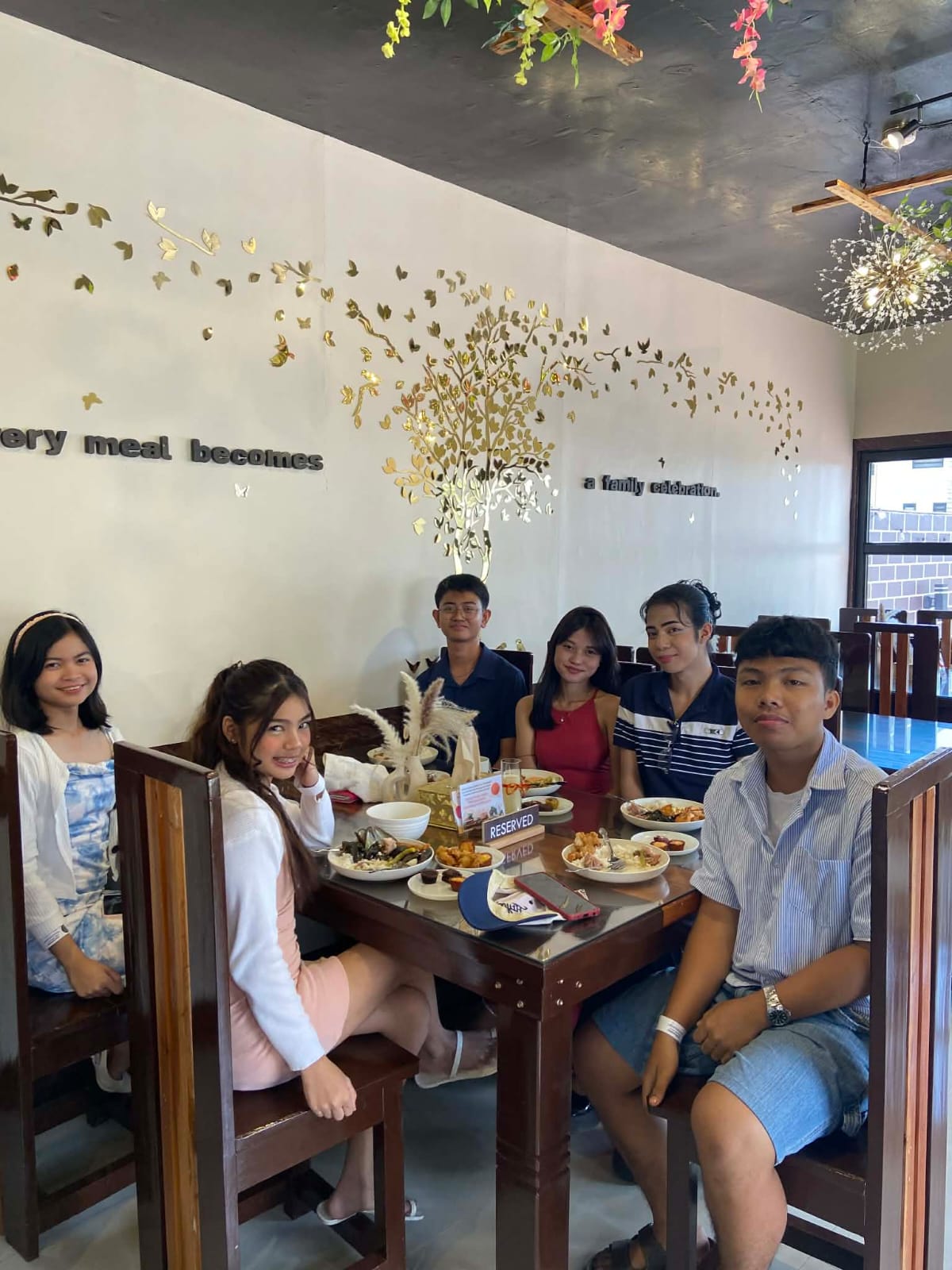 L A   C A S A   D A L I S A Y's image