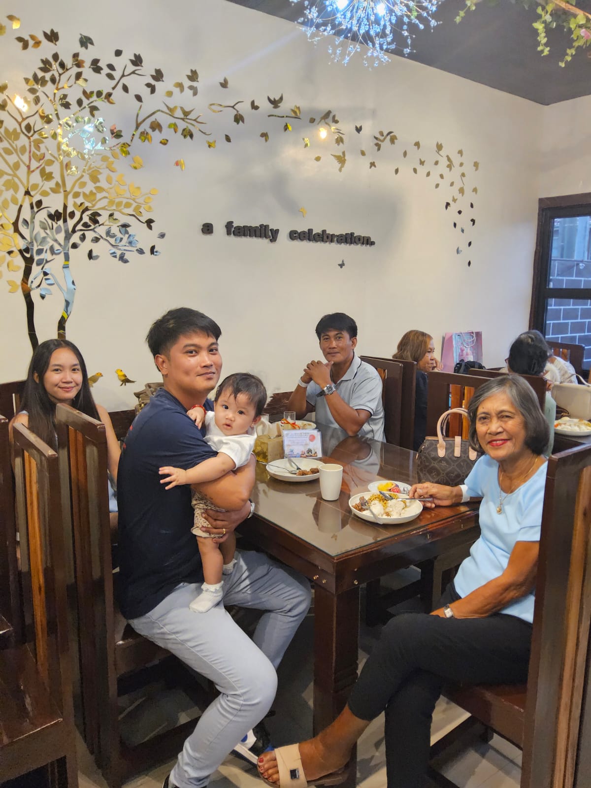 L A   C A S A   D A L I S A Y's image