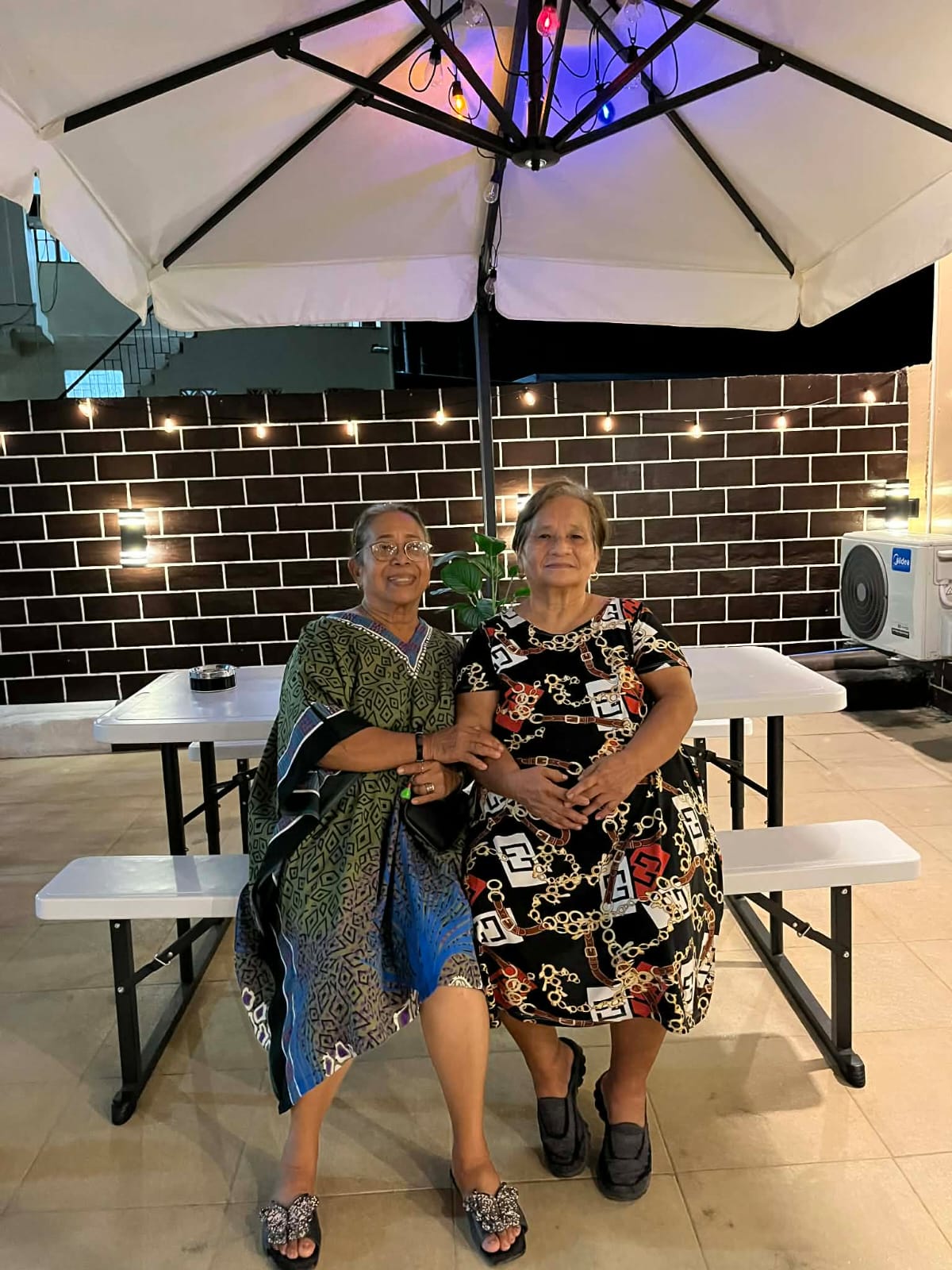 L A   C A S A   D A L I S A Y's image