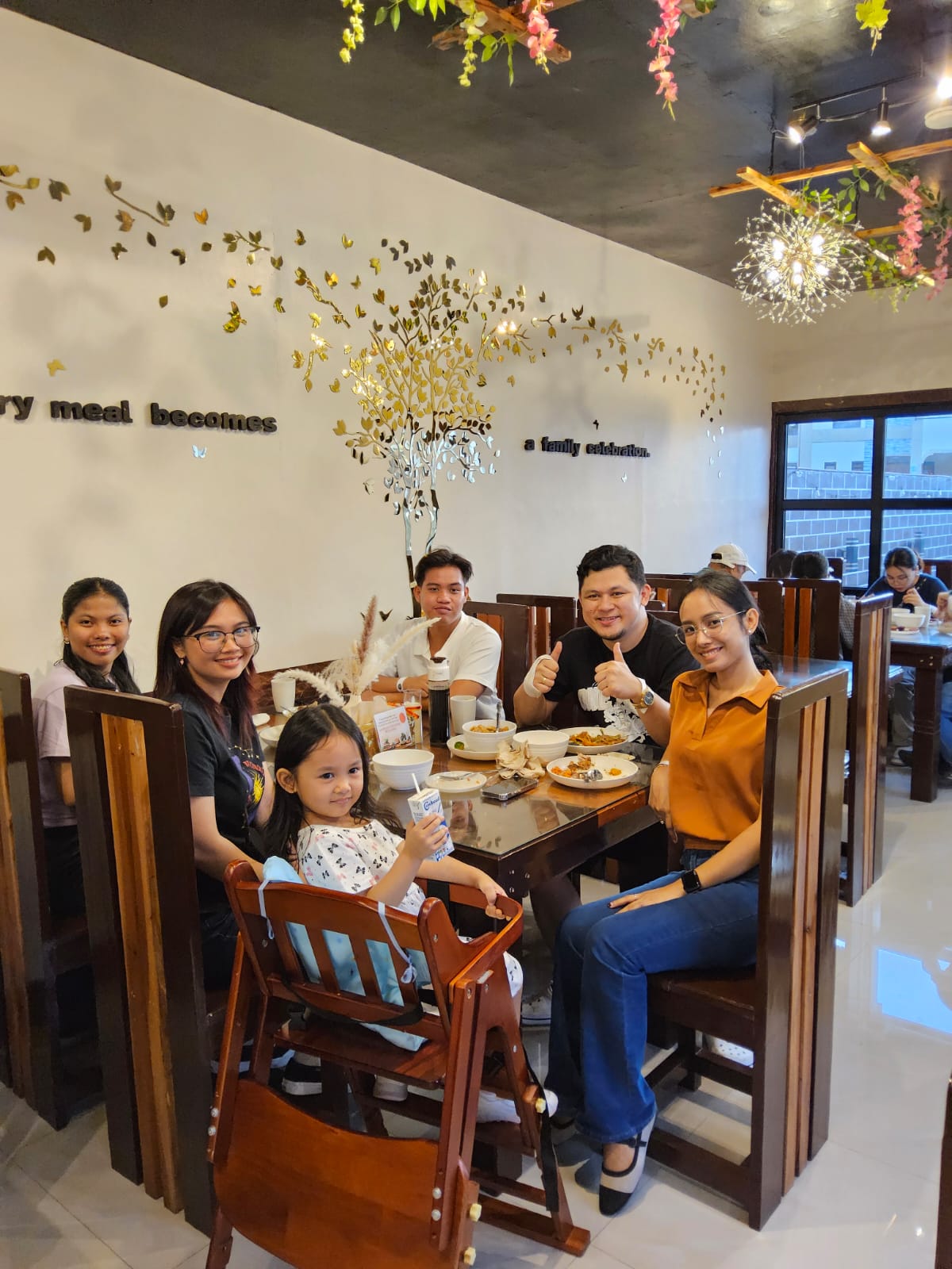 L A   C A S A   D A L I S A Y's image