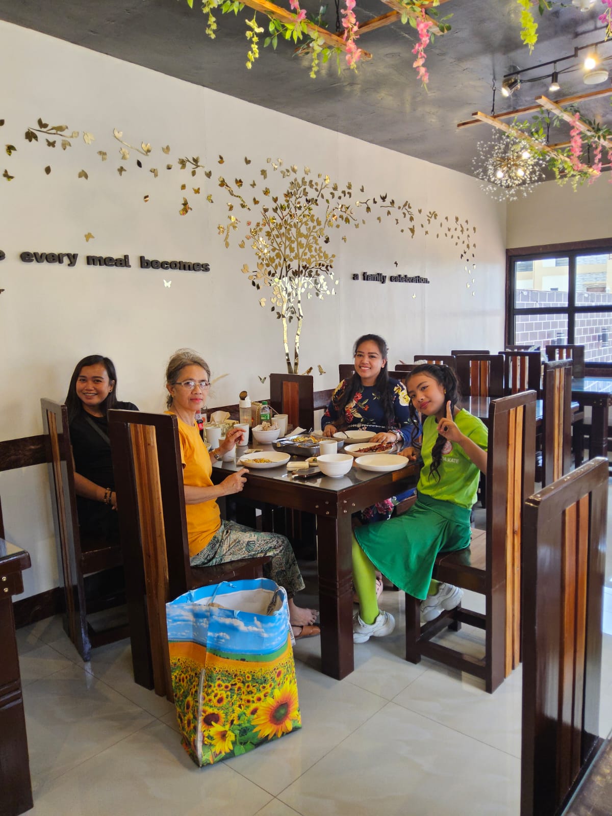 L A   C A S A   D A L I S A Y's image