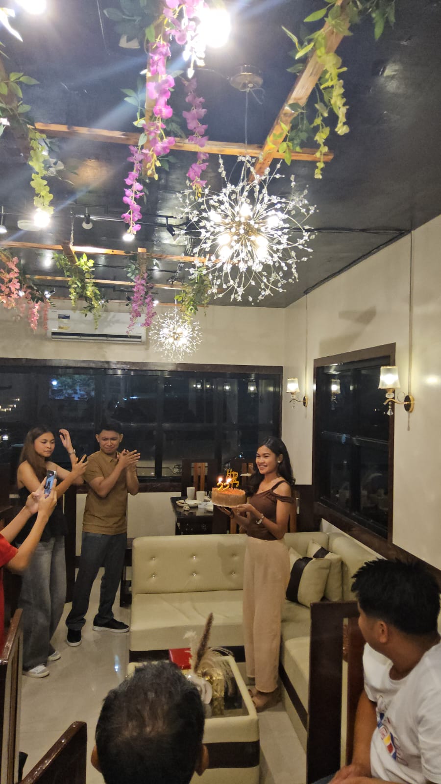 L A   C A S A   D A L I S A Y's image