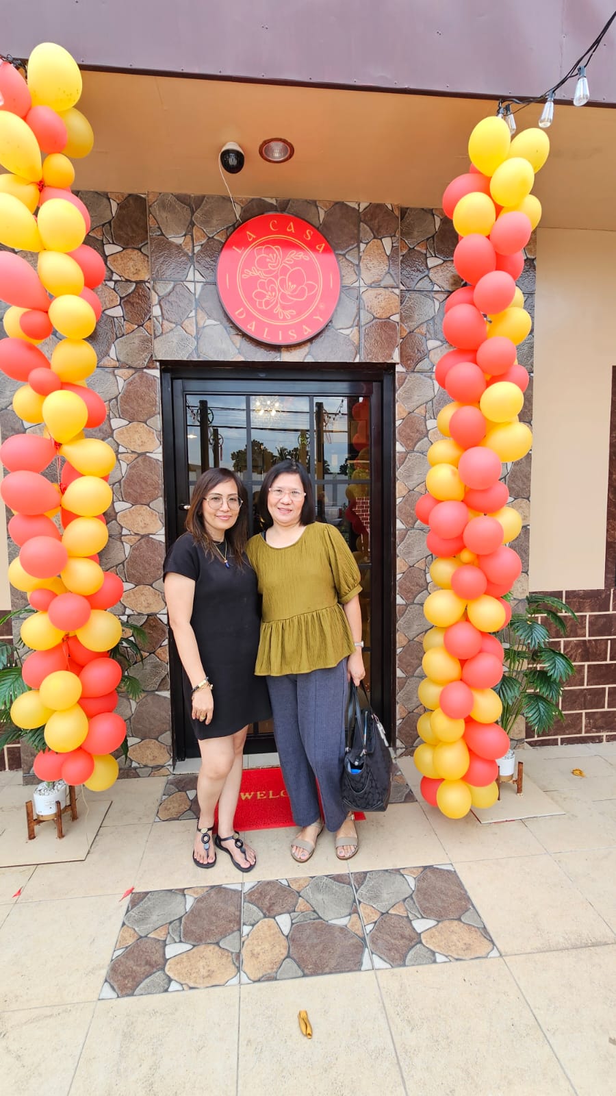 L A   C A S A   D A L I S A Y's image