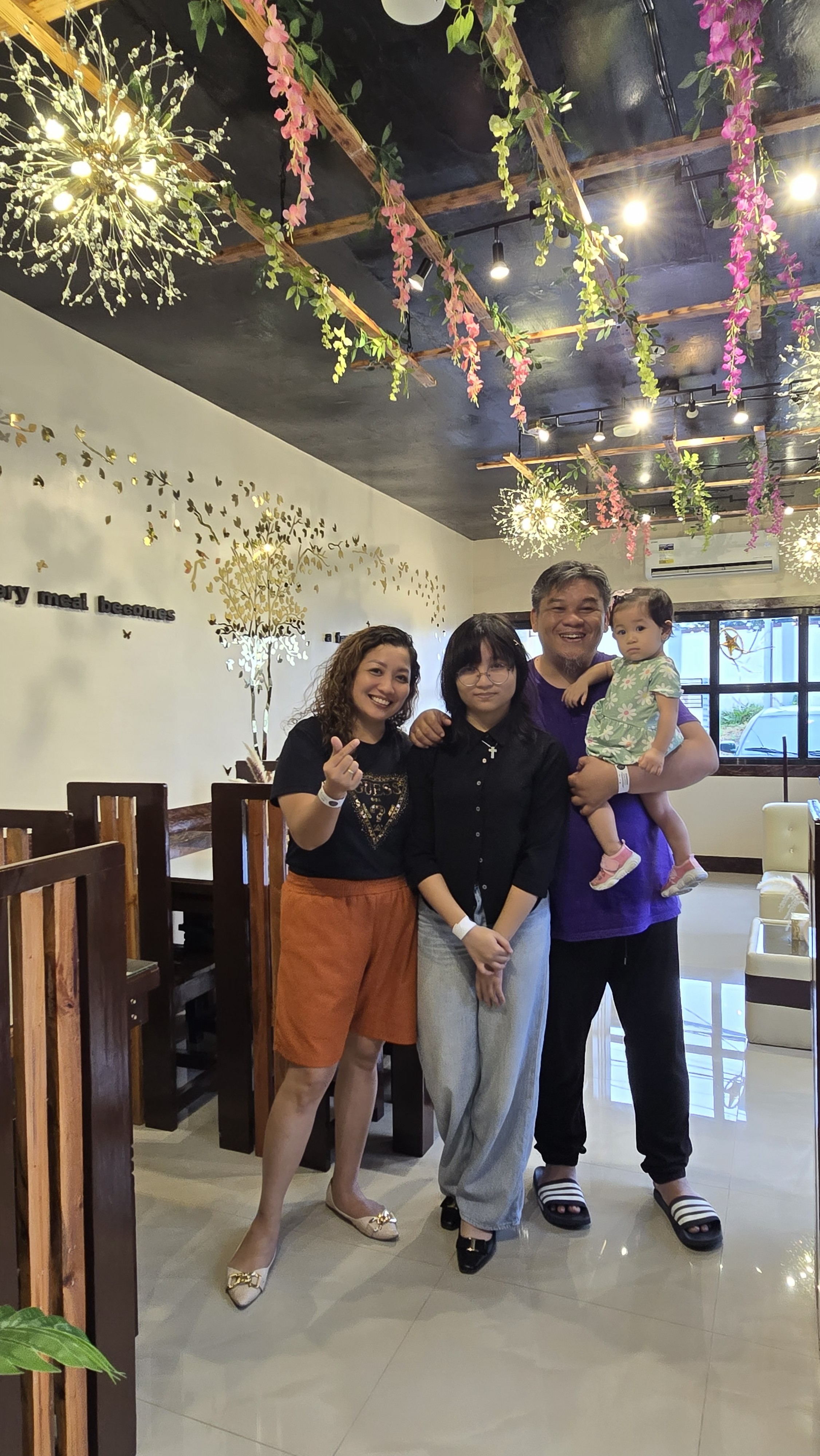 L A   C A S A   D A L I S A Y's image