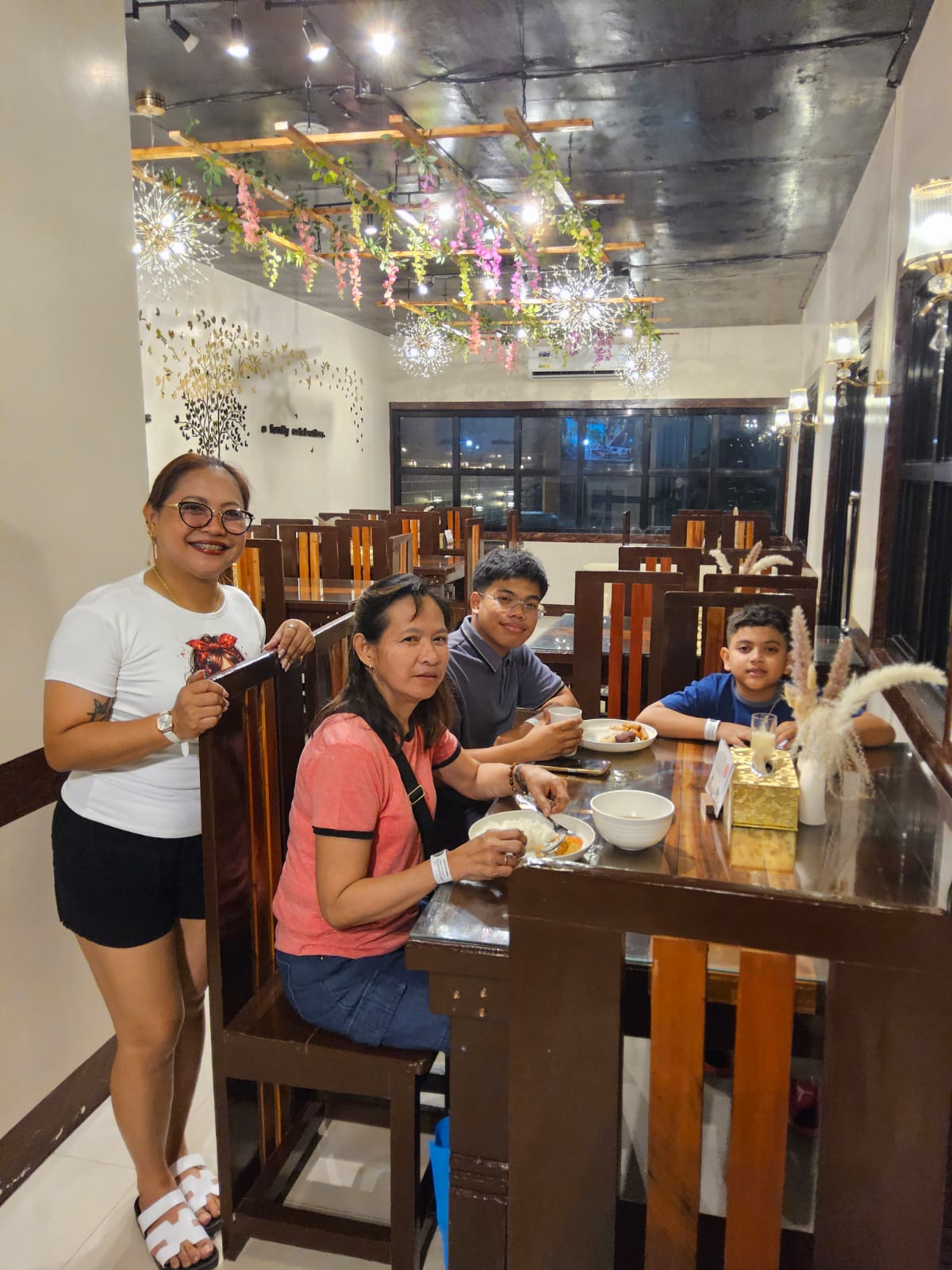 L A   C A S A   D A L I S A Y's image