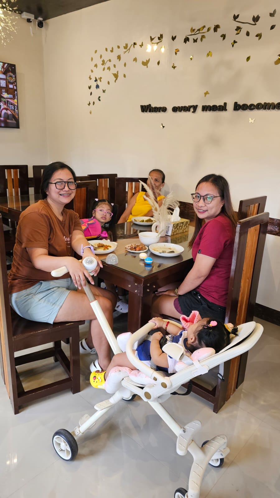 L A   C A S A   D A L I S A Y's image