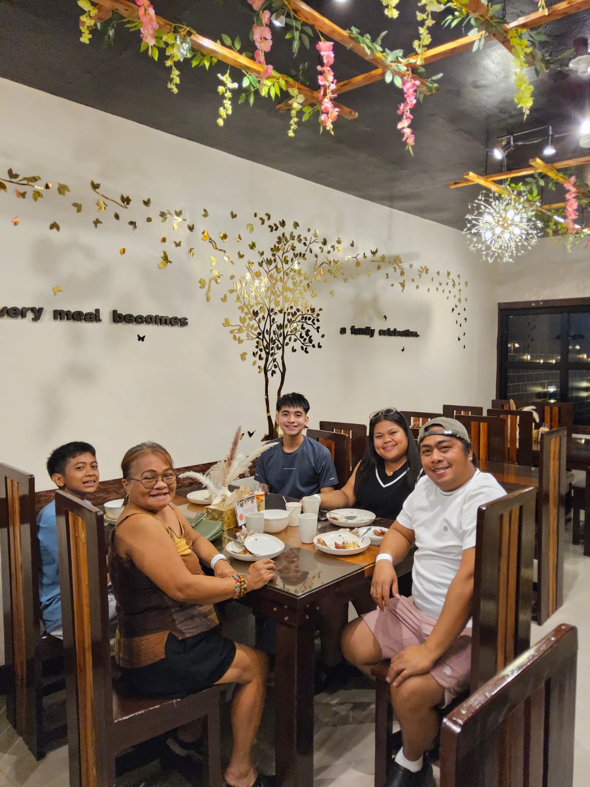 L A   C A S A   D A L I S A Y's image