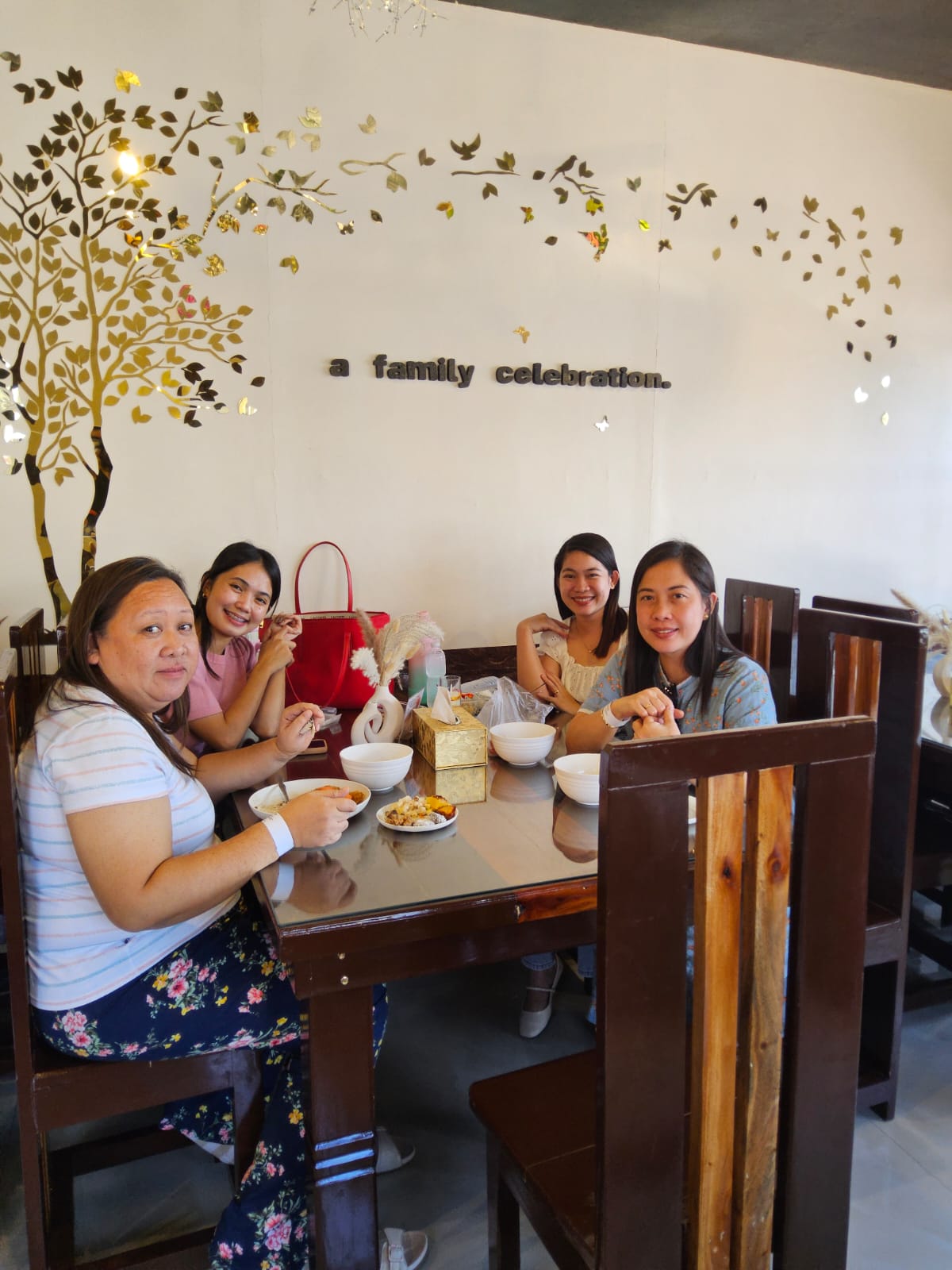 L A   C A S A   D A L I S A Y's image