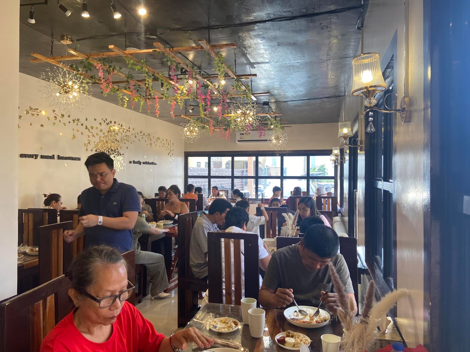 L A   C A S A   D A L I S A Y's image