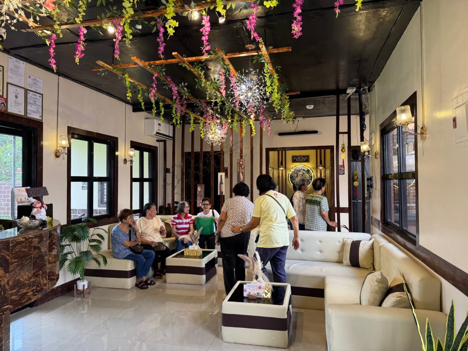 L A   C A S A   D A L I S A Y's image