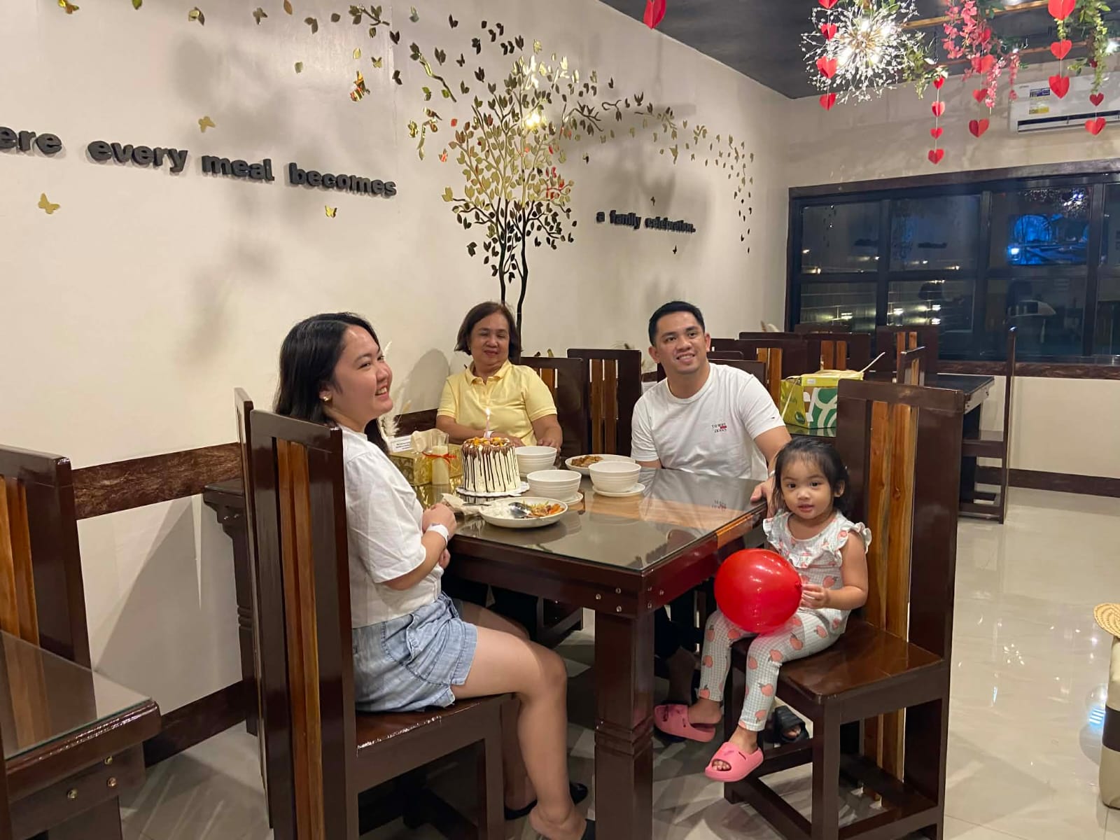 L A   C A S A   D A L I S A Y's image