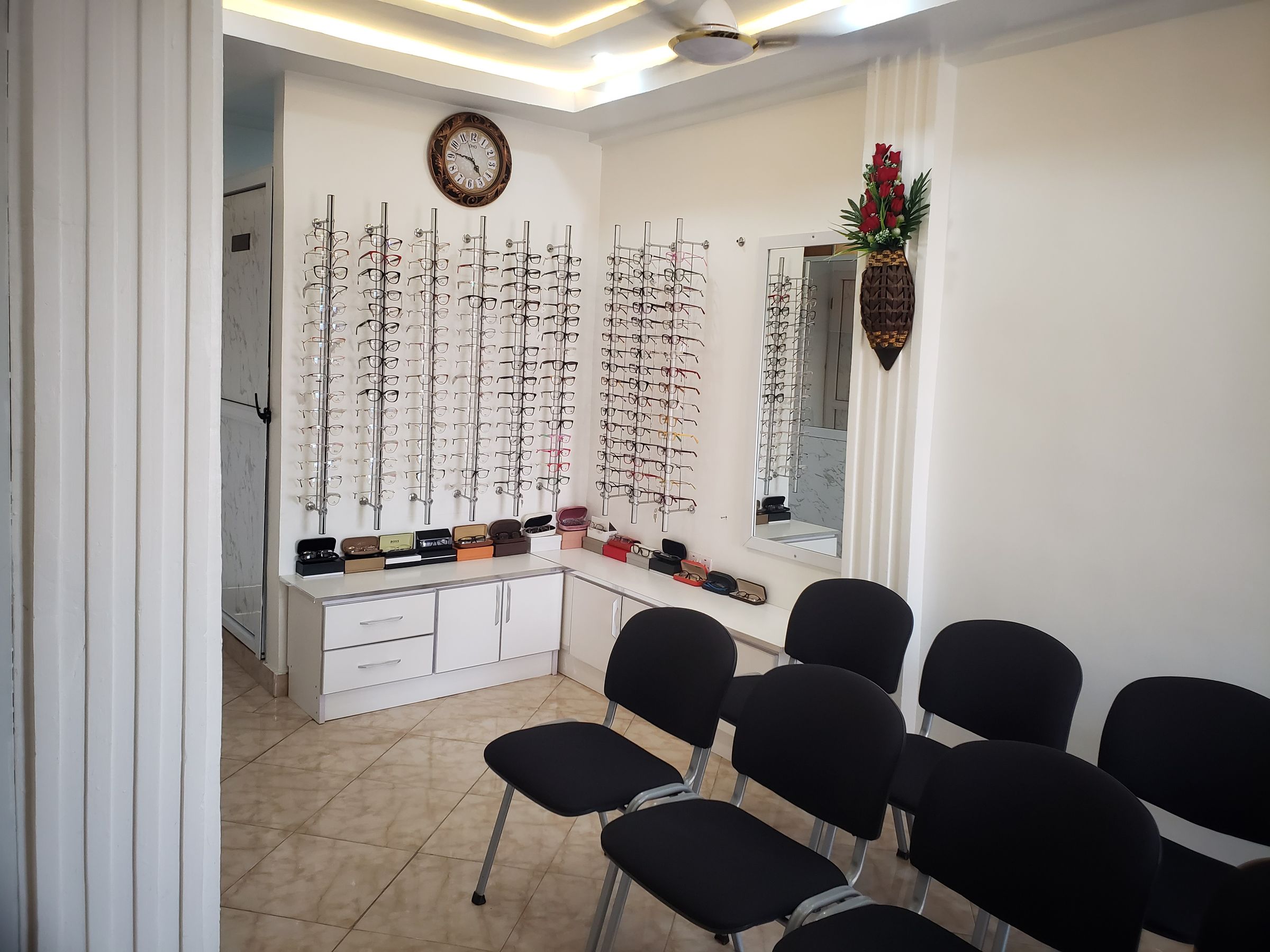 Visionbay specialist eye care's image