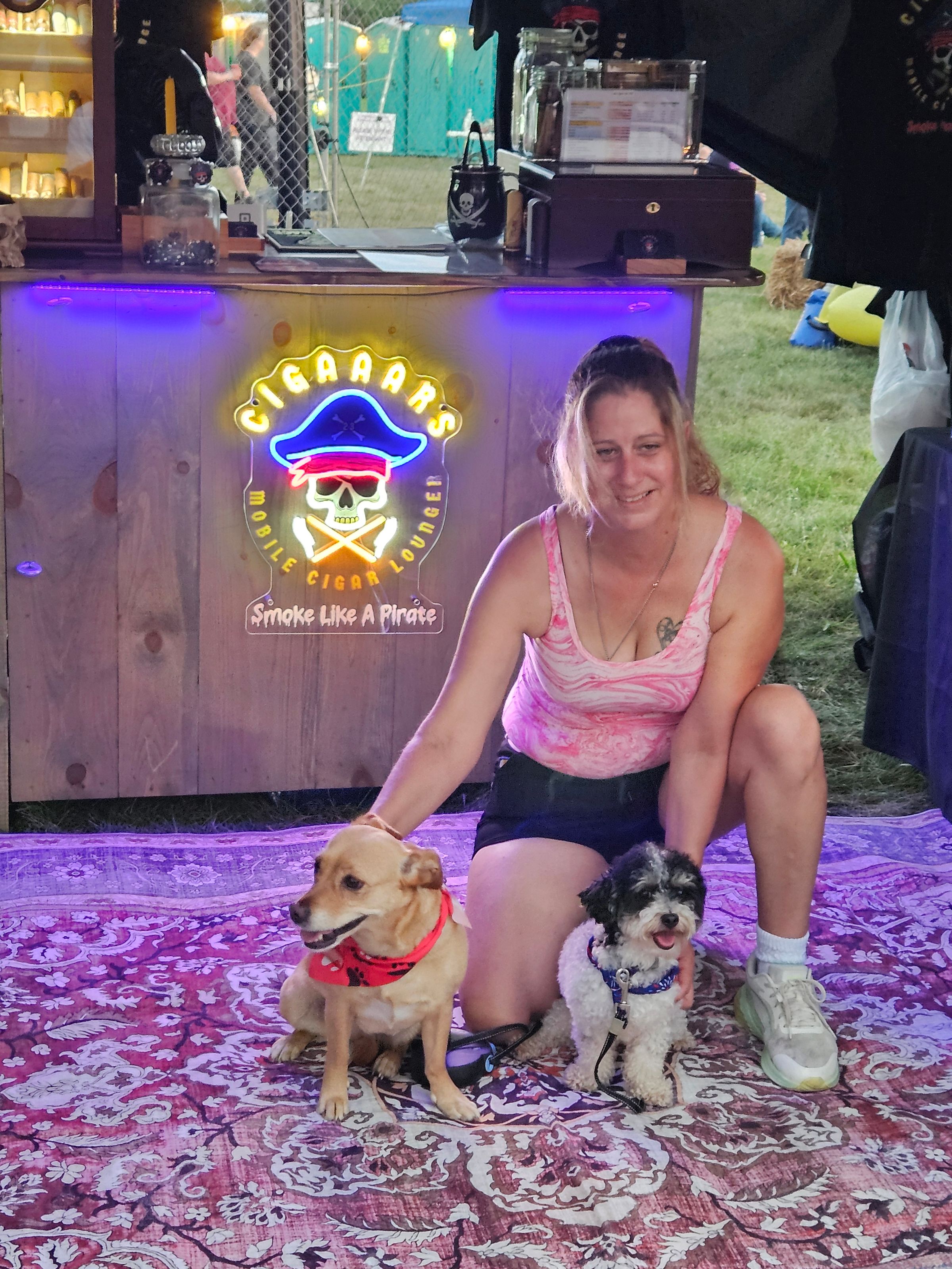 Cigaaars Pooches!