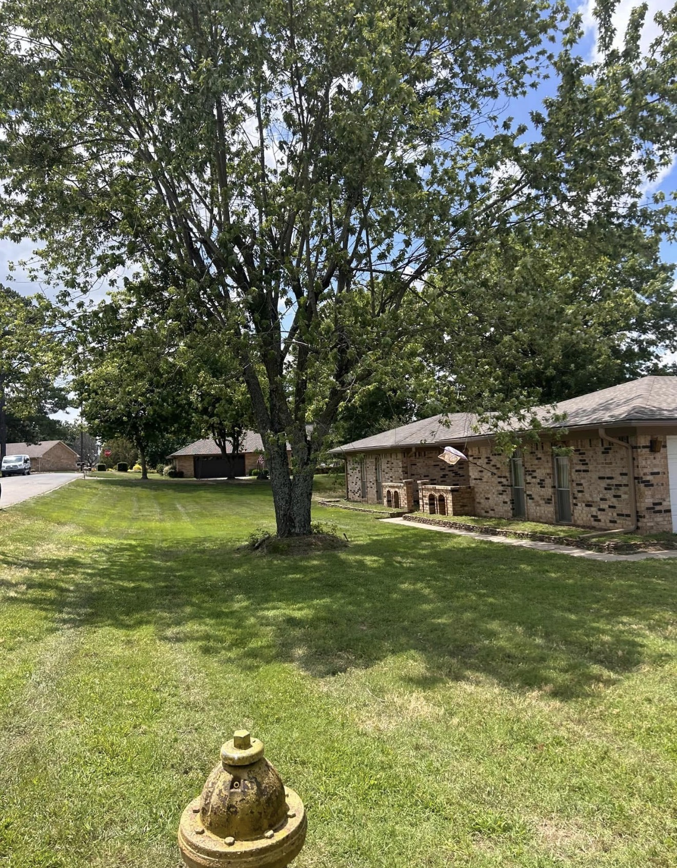 HL Mowing & Landscaping LLC's image