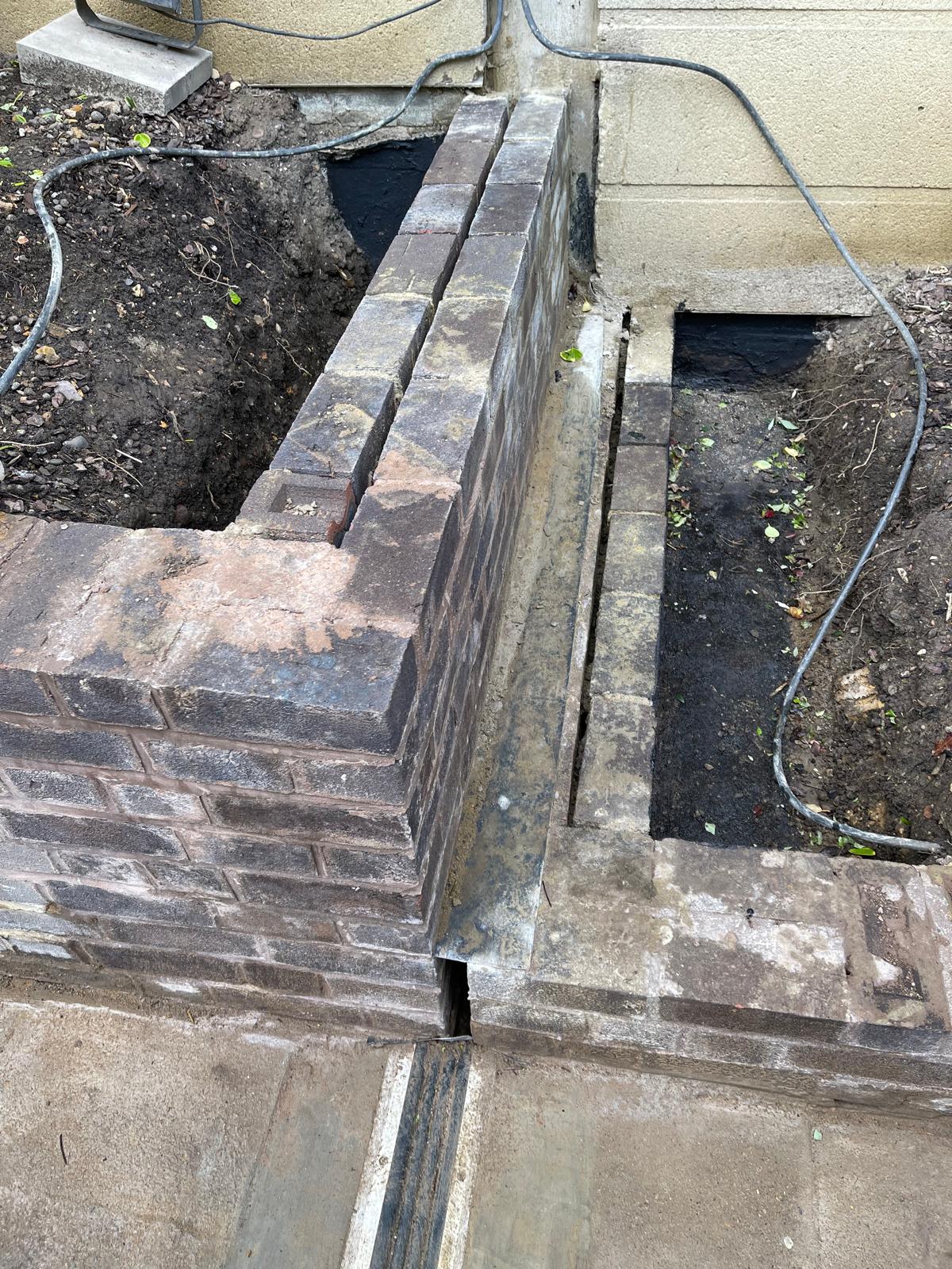 Pitcher installations's image