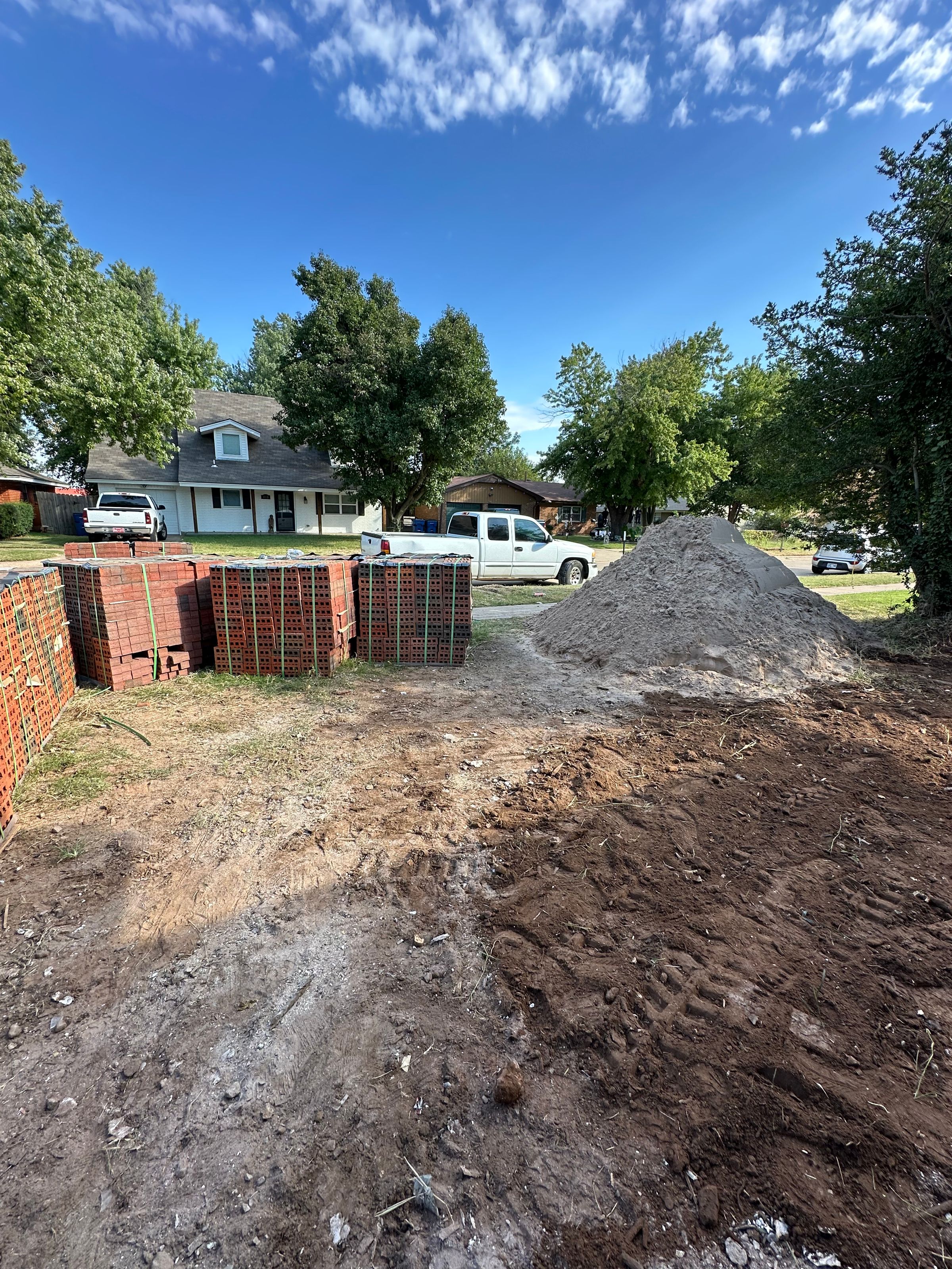 Big Trucking 
Hauling and junk removal 's image