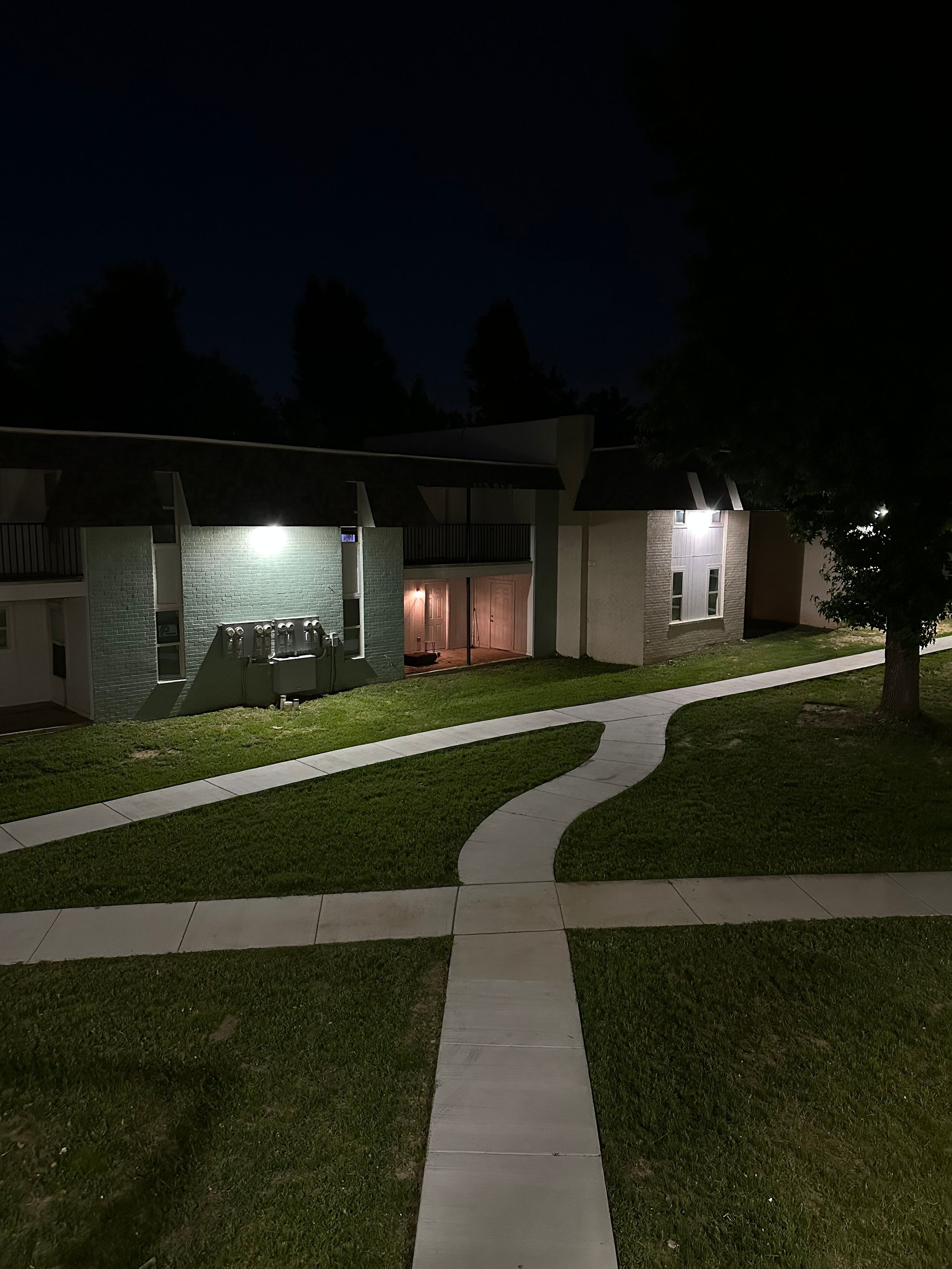 Big Trucking 
Hauling and junk removal 's image