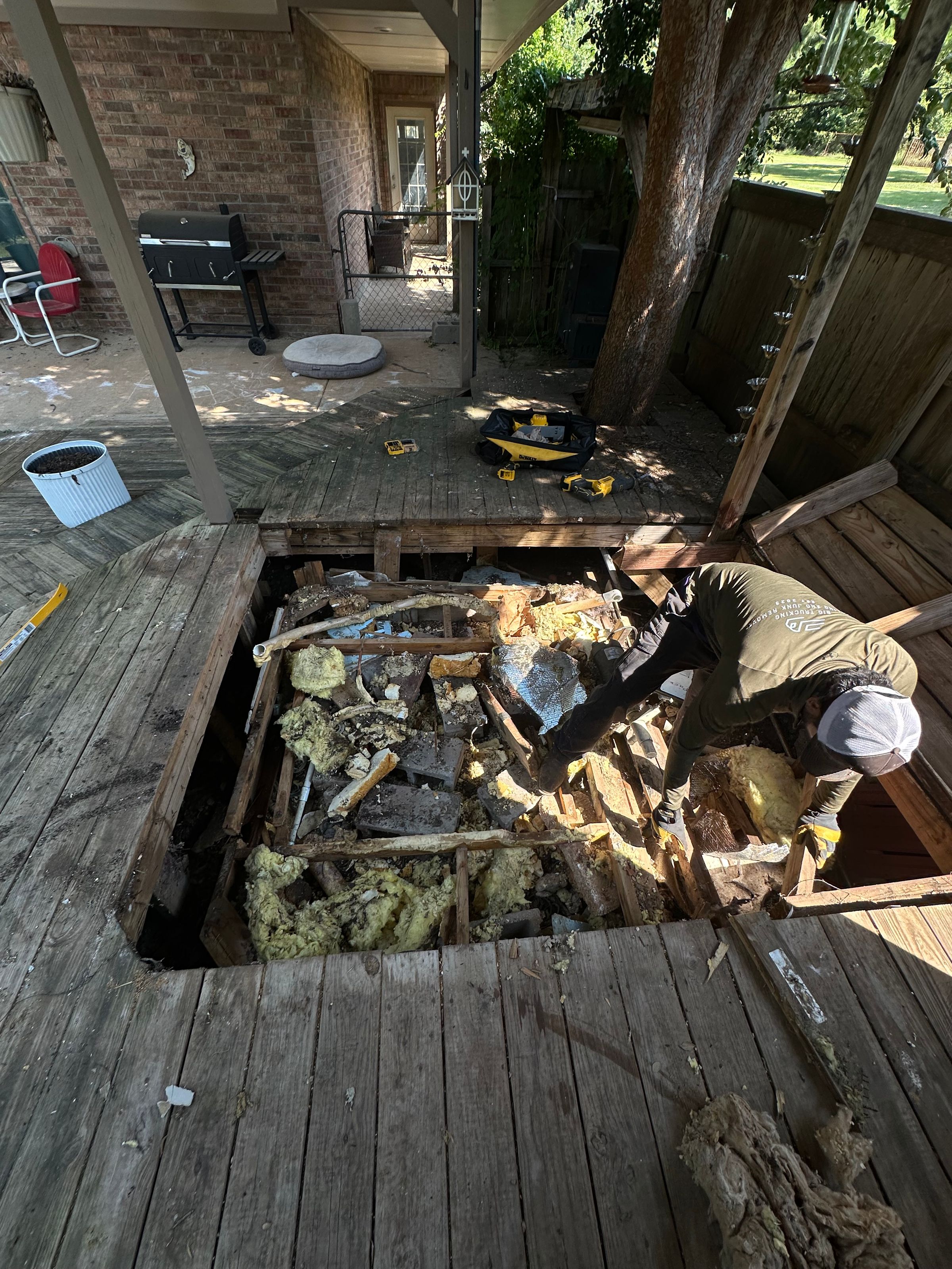 Big Trucking 
Hauling and junk removal 's image