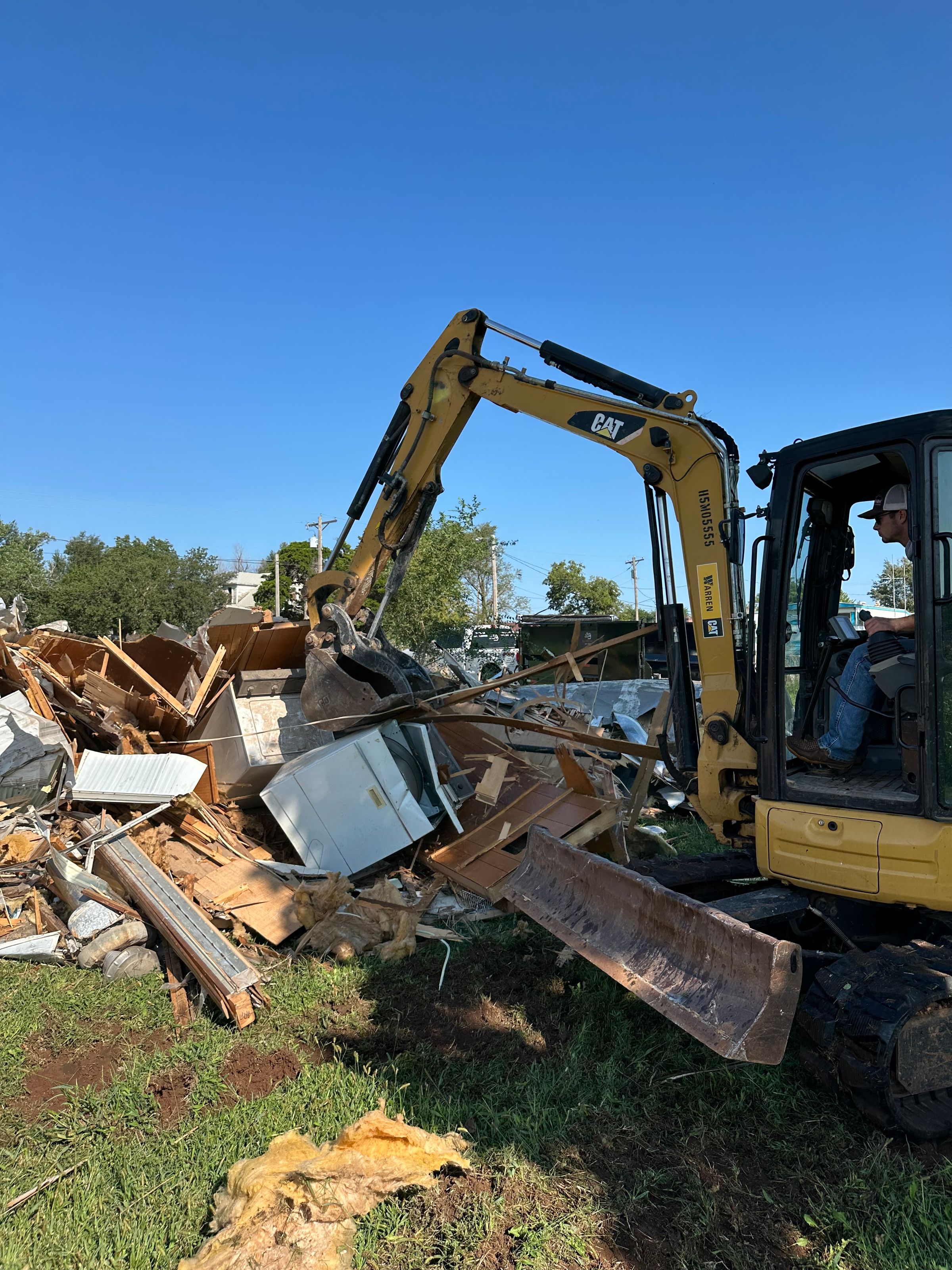 Big Trucking 
Hauling and junk removal 's image