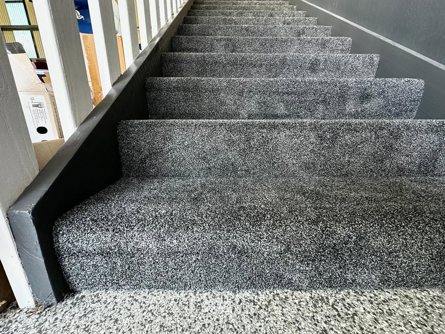 Roaring Flooring's image