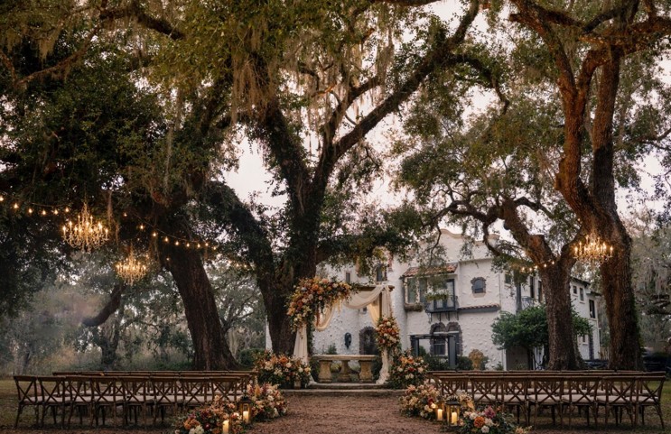 Luxury Wedding Venue in Central Florida | Della Luna Estate's image