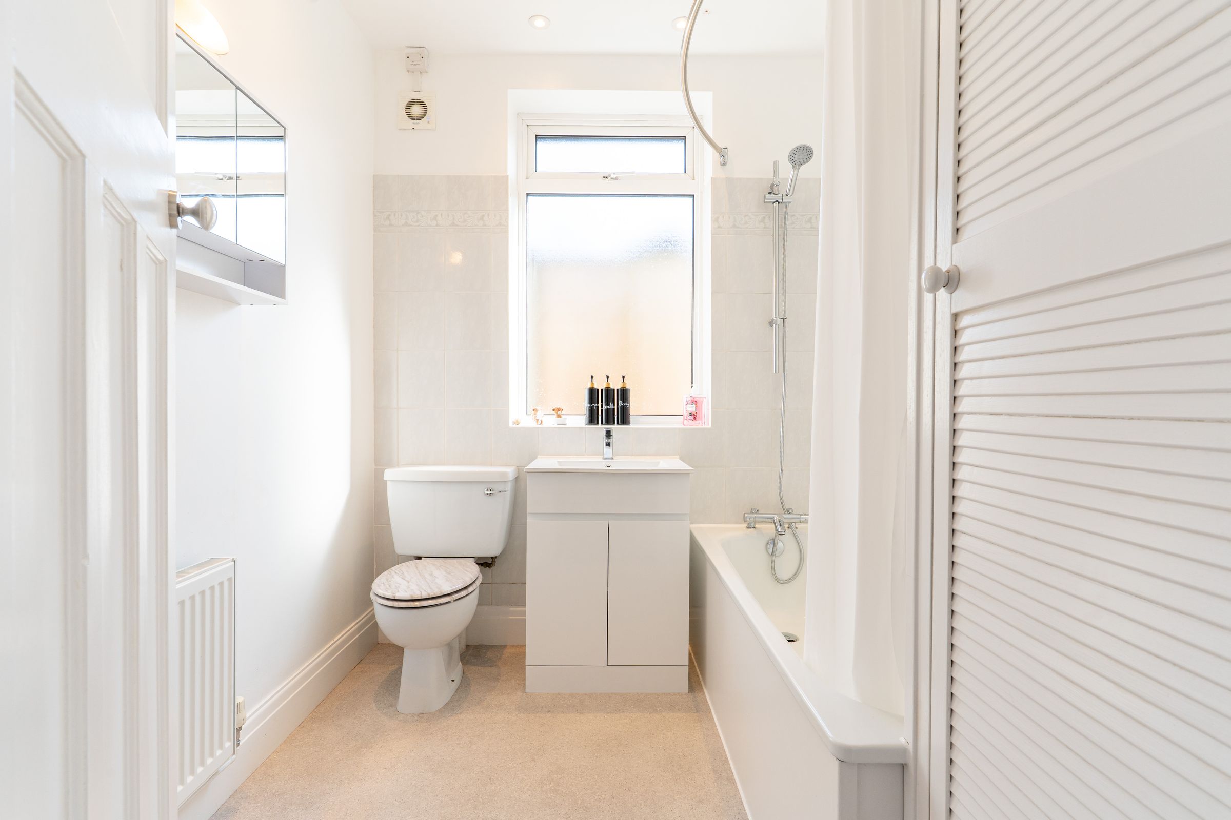 ROMAN RETREATS 's image