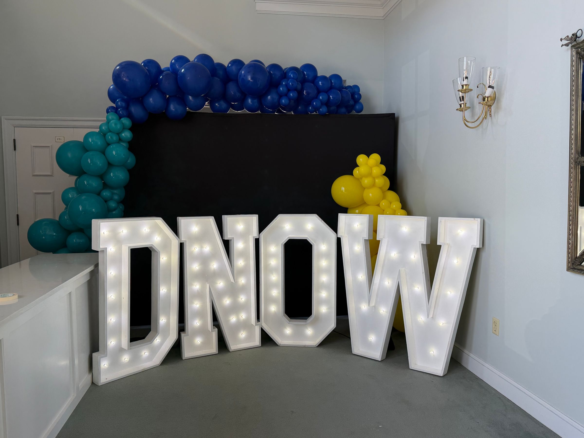 Back off mobile bar's image