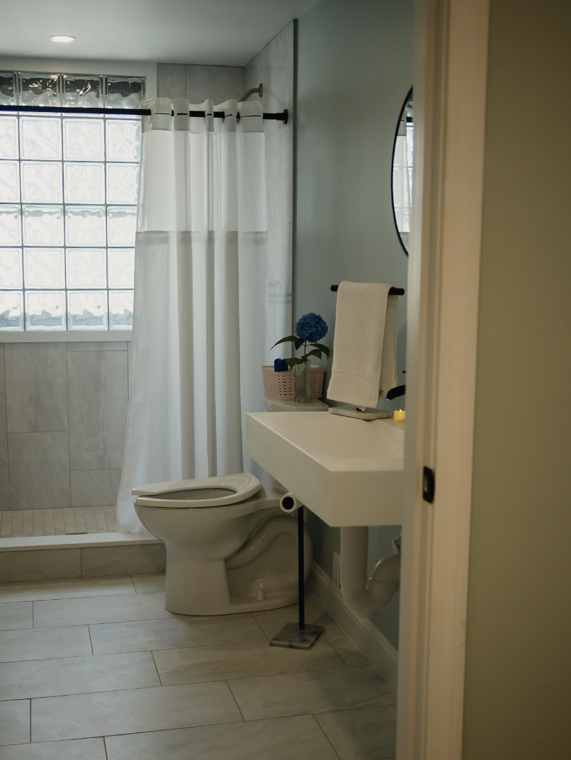 Birthing Suite Private Bathroom (Captured by Laurie LaPorte Photography)