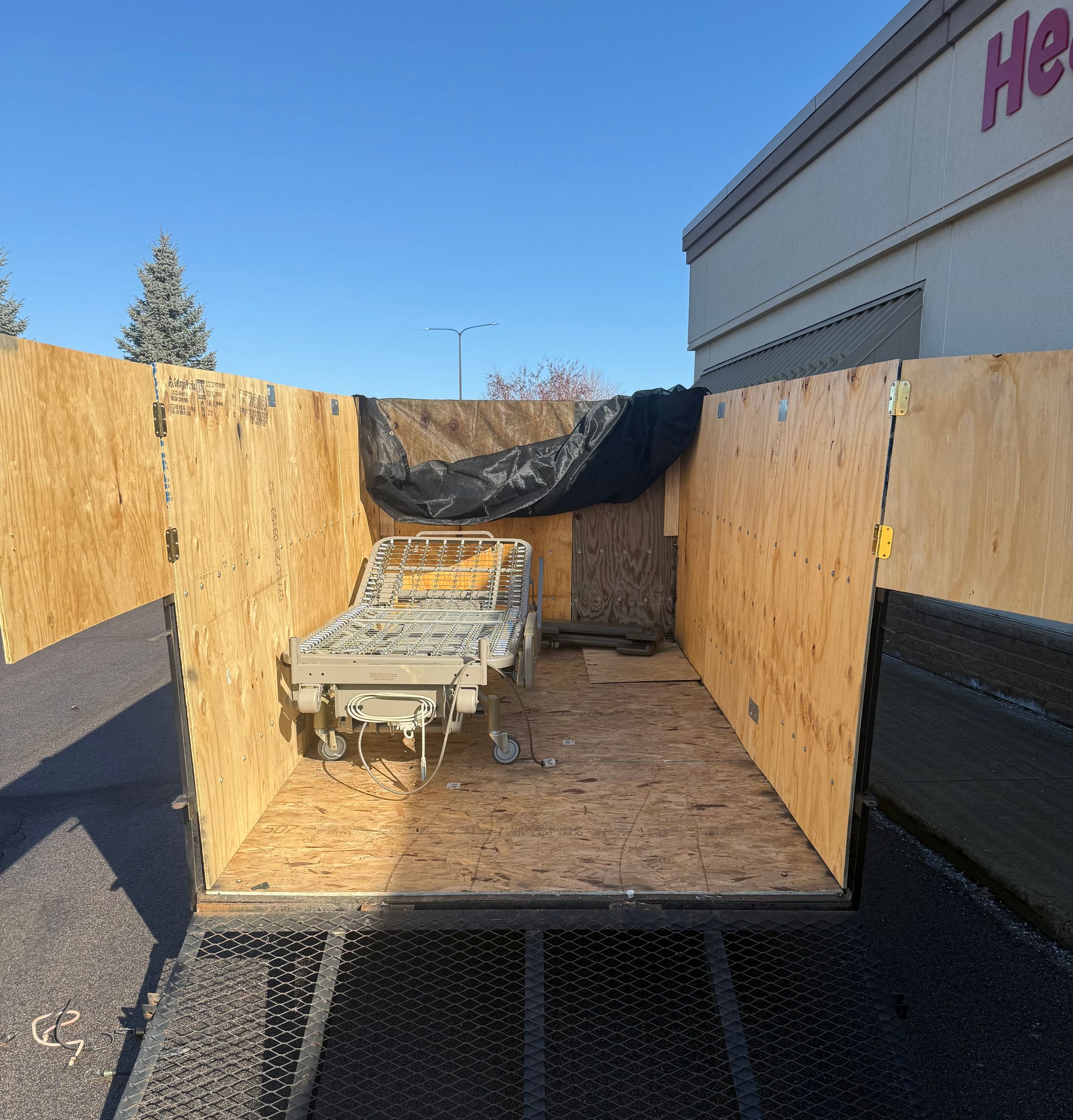 Junk Hauling Mankato MN's image