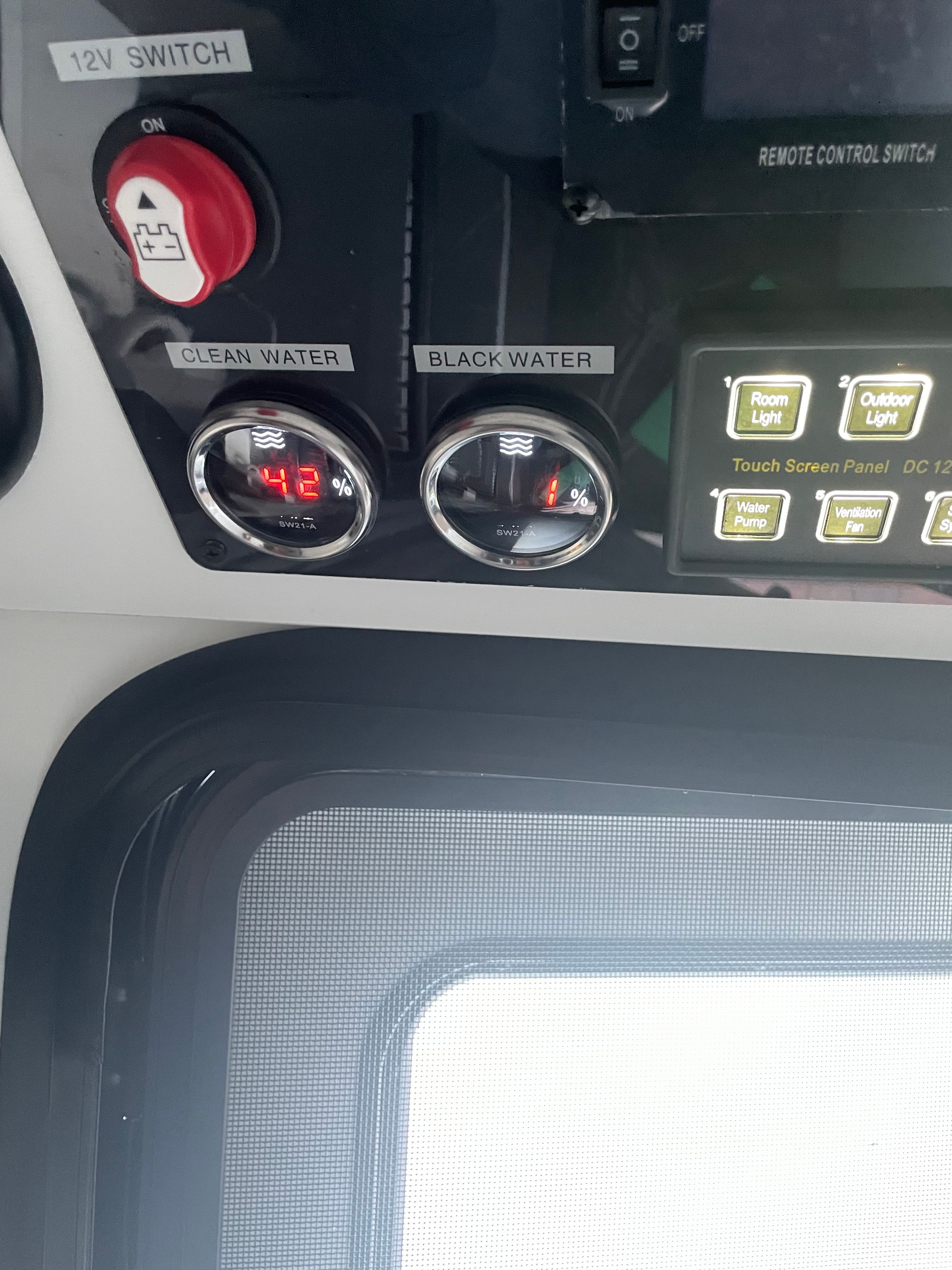 PICKUP TRUCK CAMPING's image