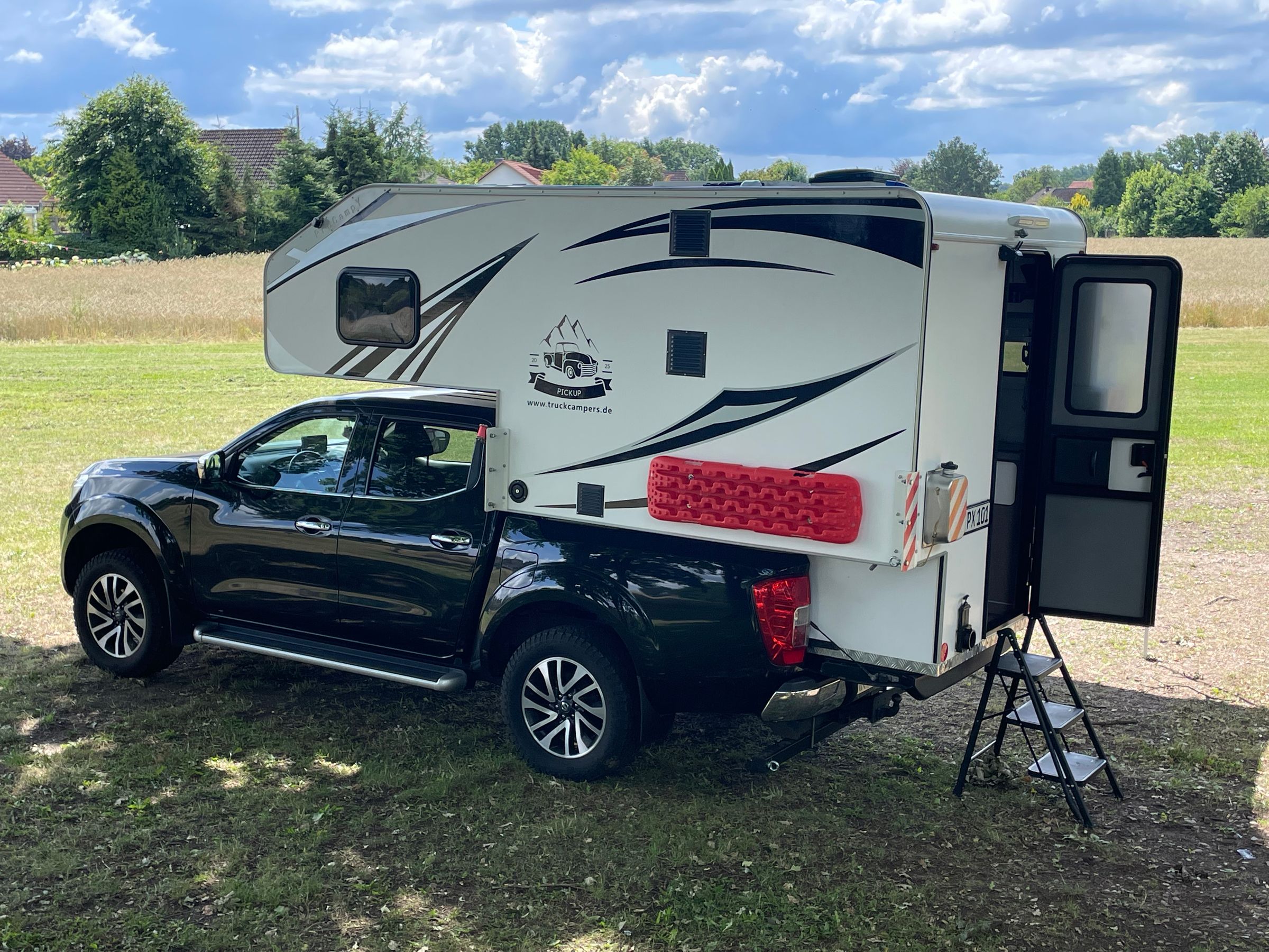 PICKUP TRUCK CAMPING's image