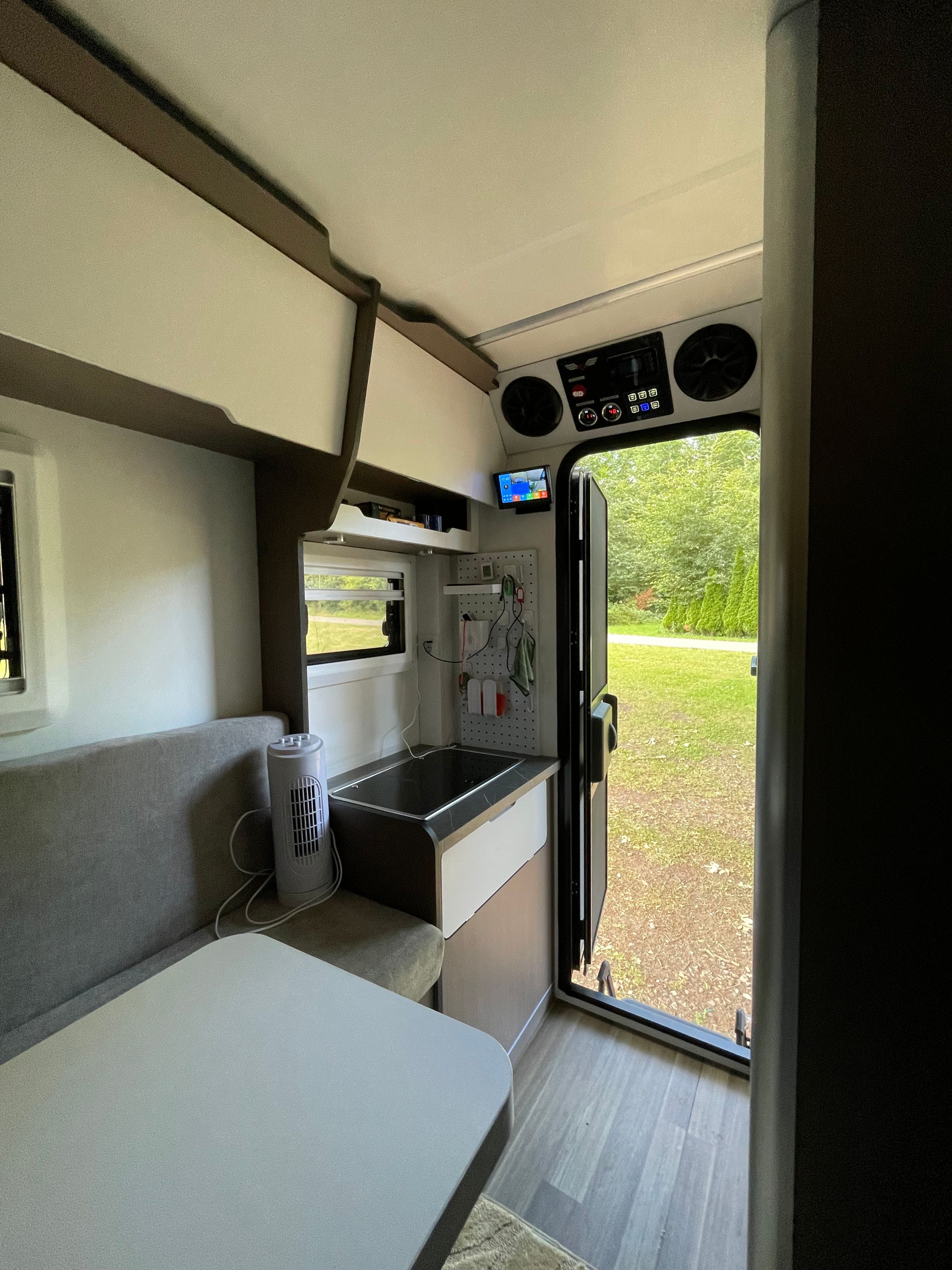 PICKUP TRUCK CAMPING's image