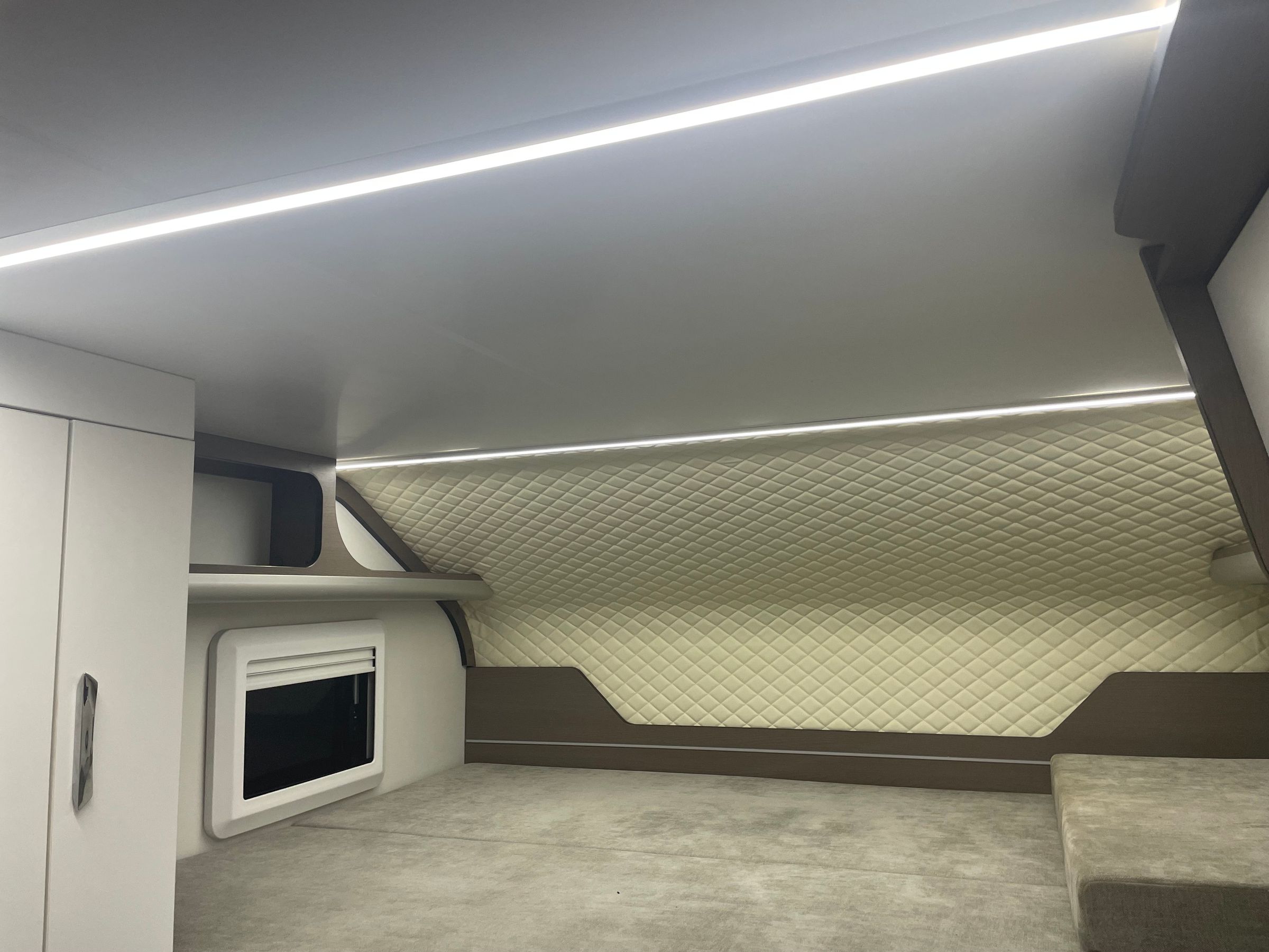 PICKUP TRUCK CAMPING's image