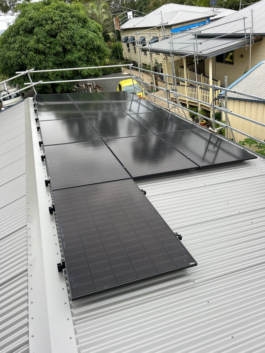 mangrove 
solar & Electrical's image