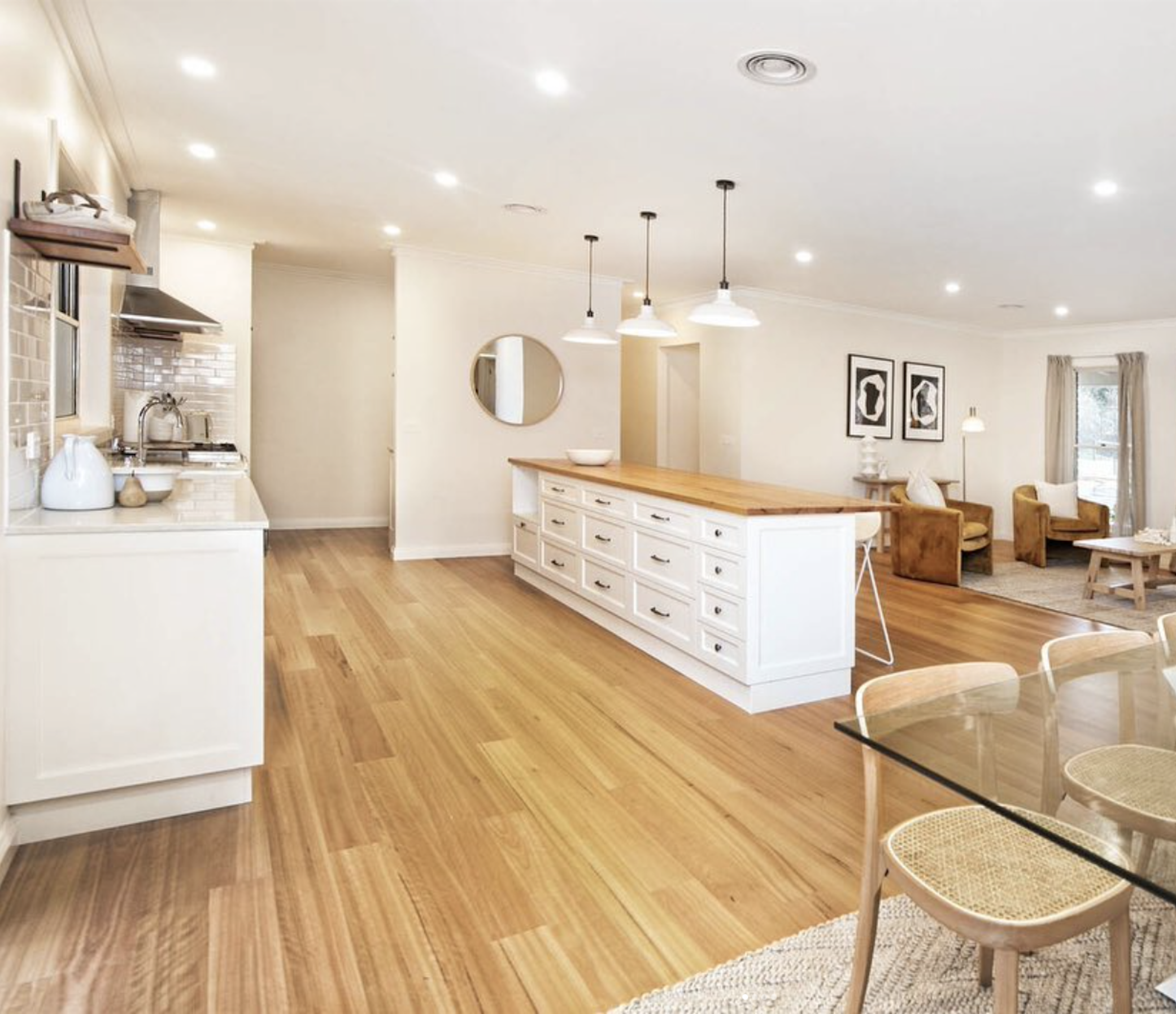 mangrove 
solar & Electrical's image