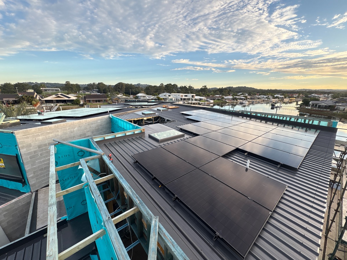 mangrove 
solar & Electrical's image