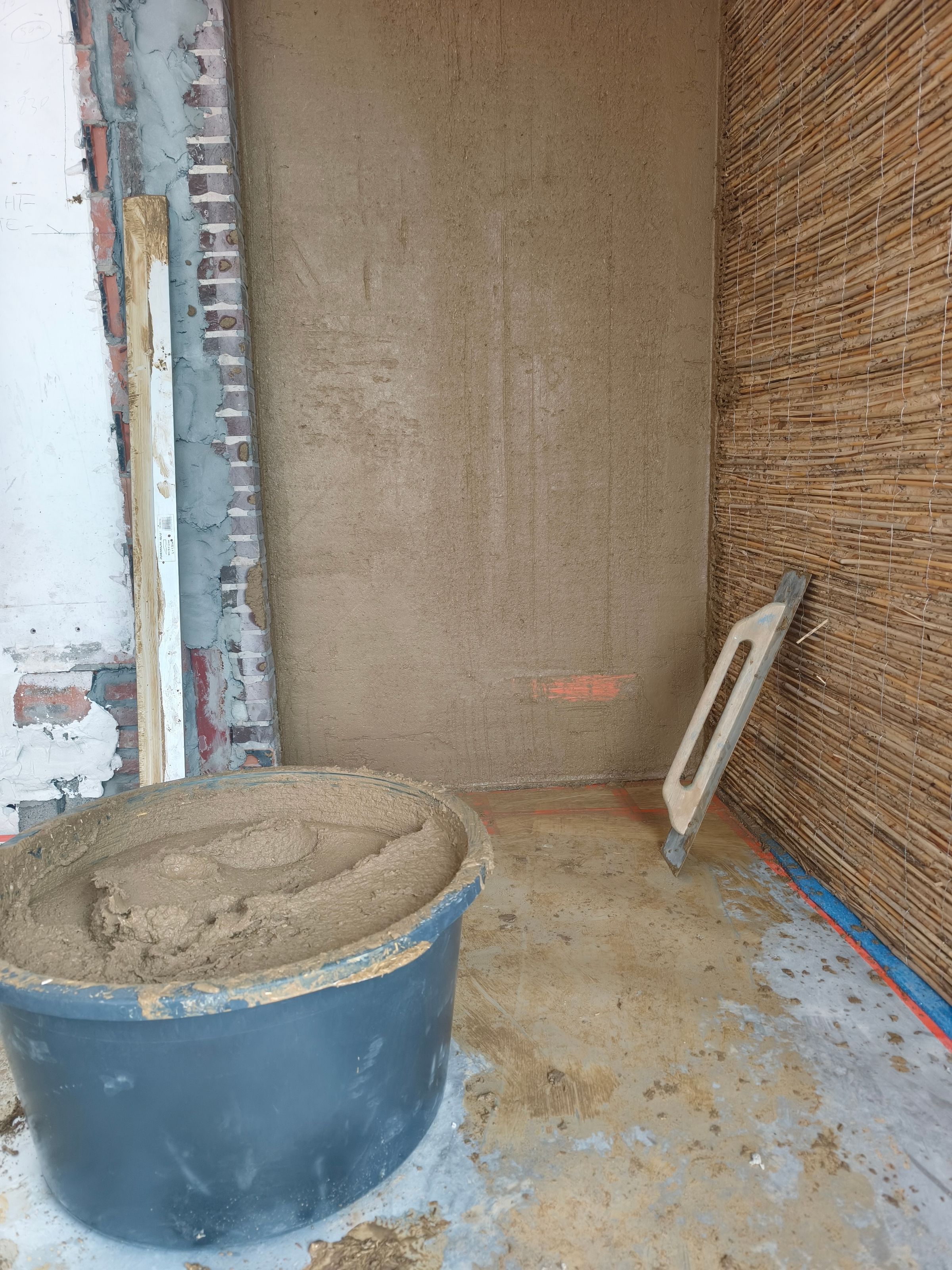 YUR CONSTRUCT's image