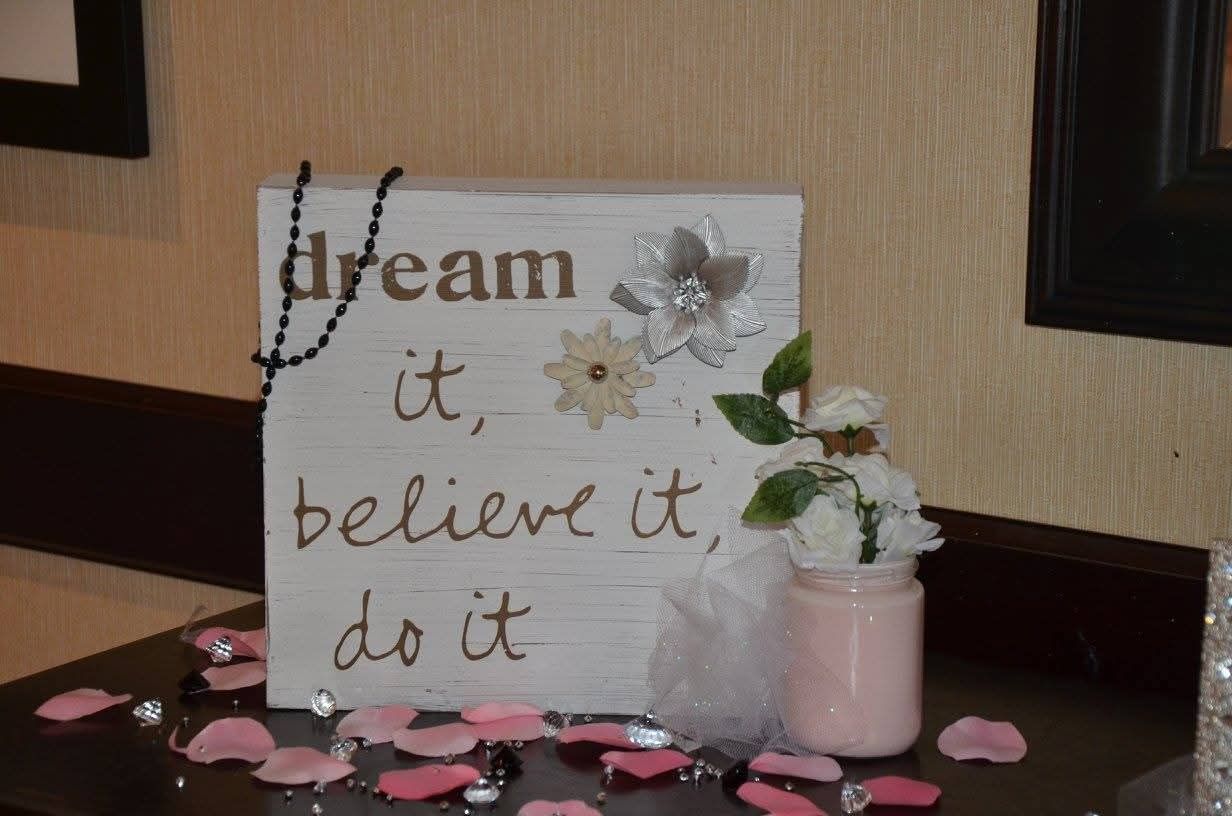 Cake Table Deco