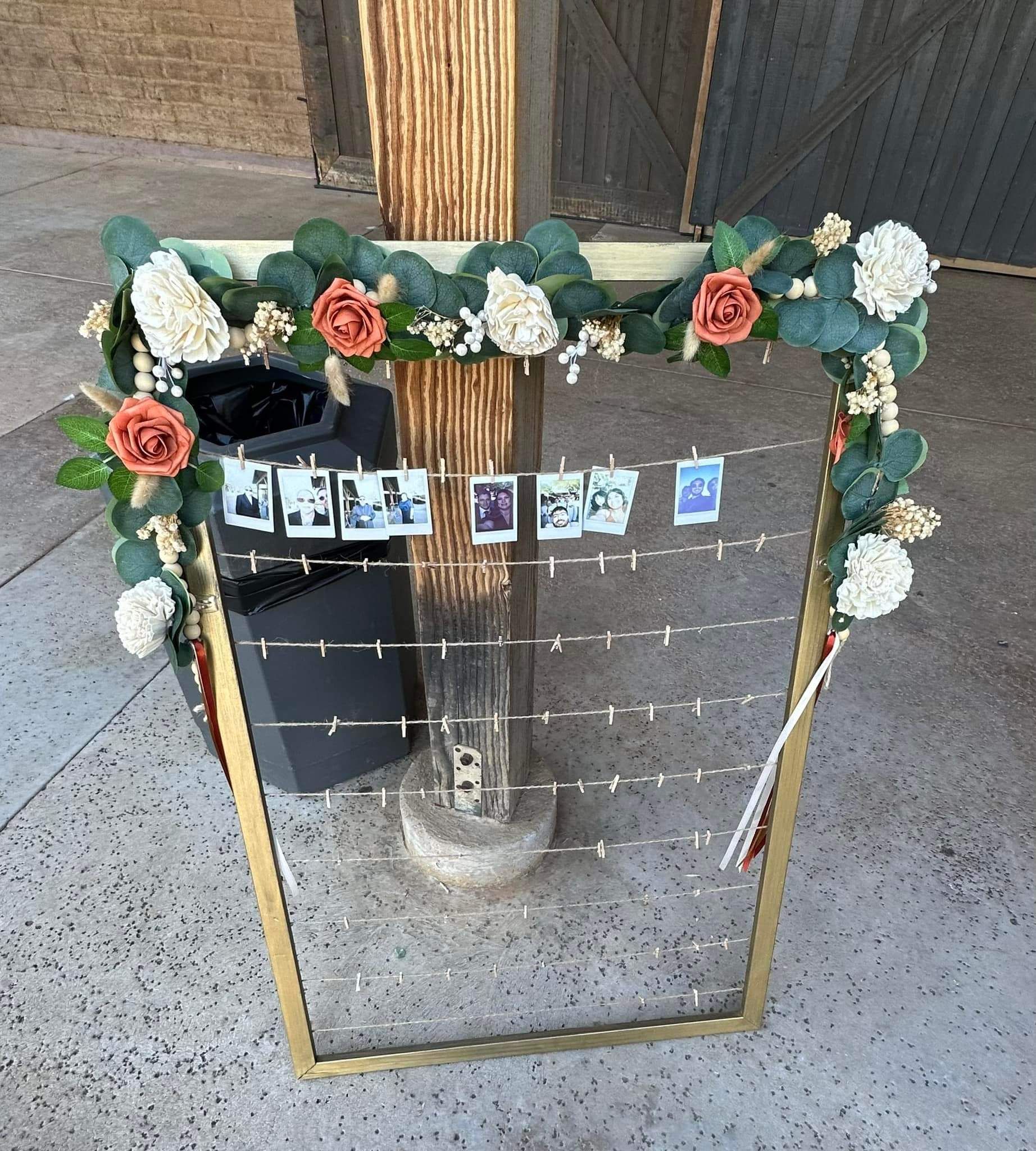 w/ Photo Table