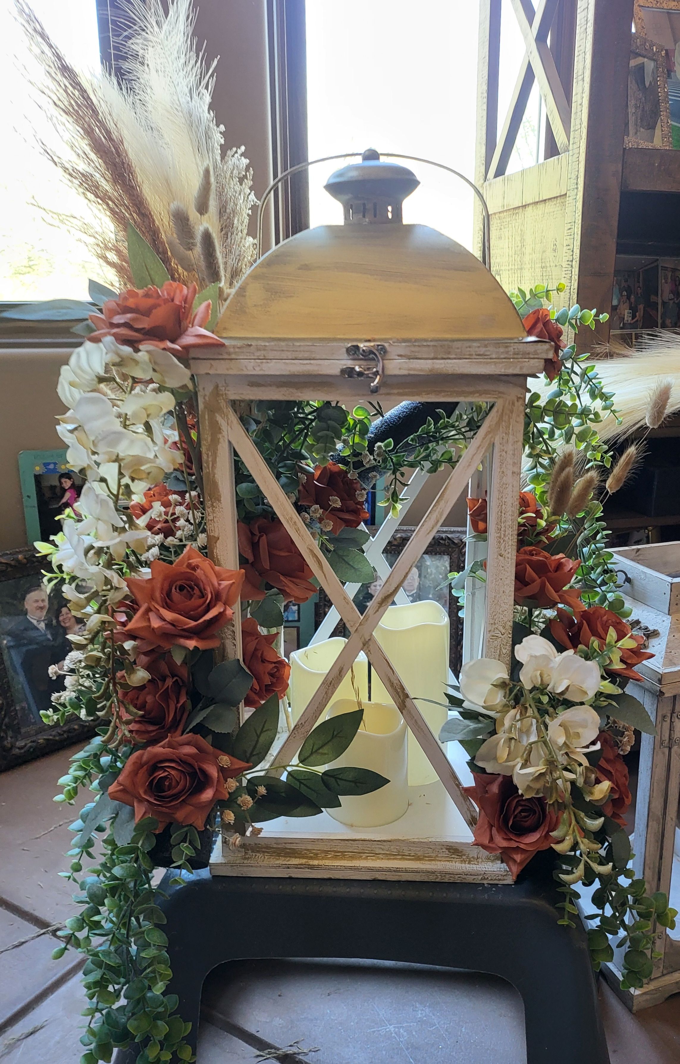 Lantern w/ Flowers