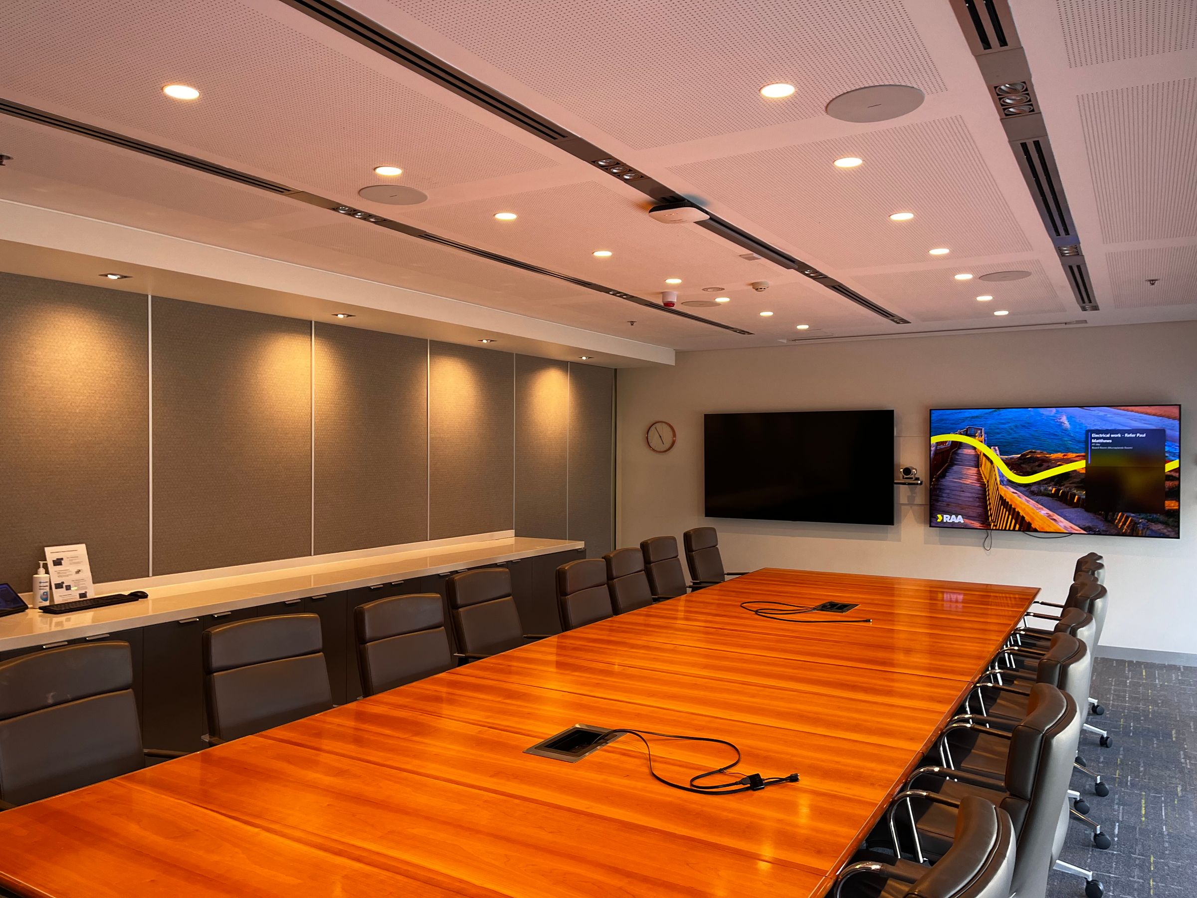 Electrician Adelaide and suburbs Waveform Electrical's image