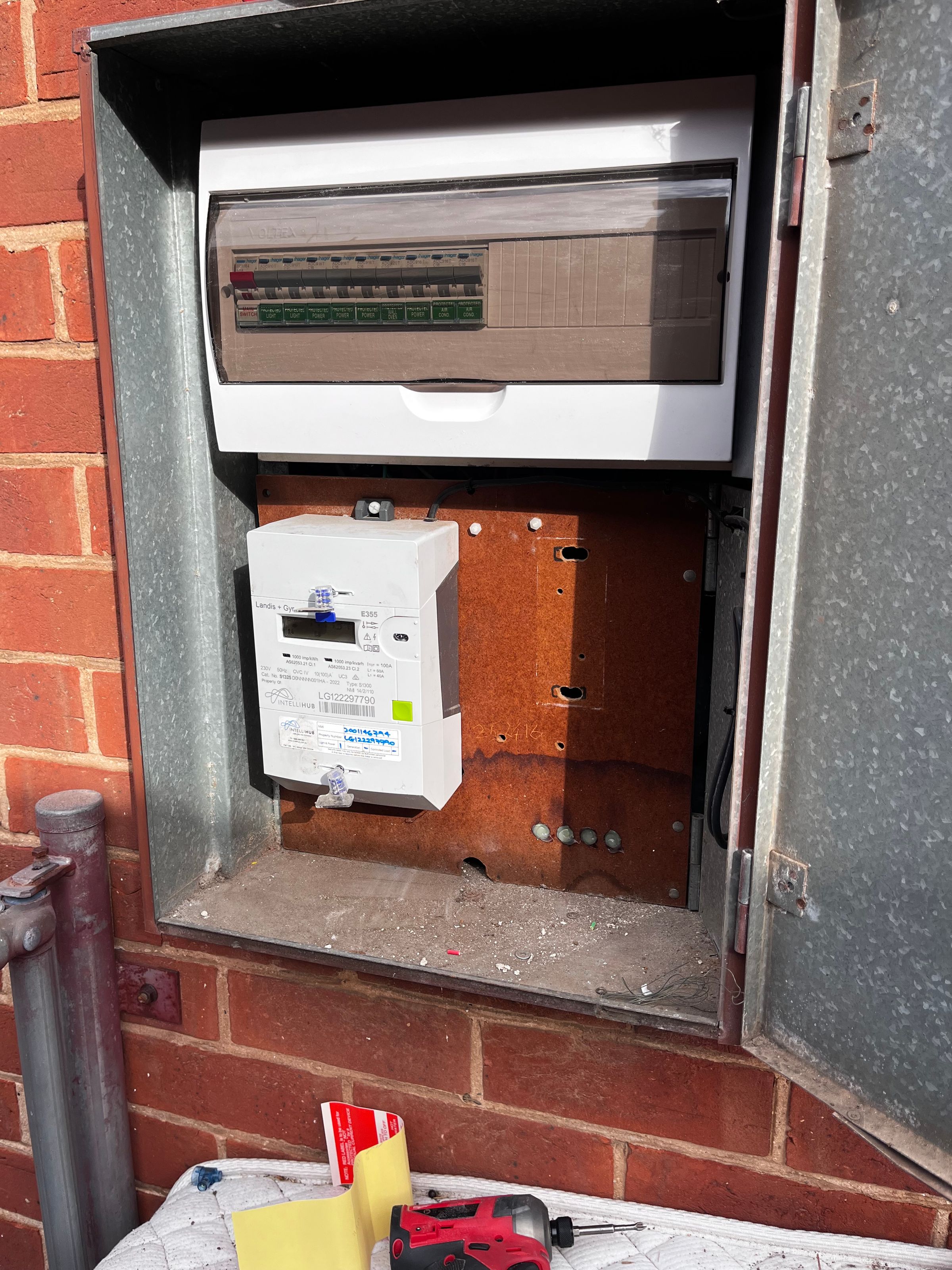 Electrician Adelaide and suburbs Waveform Electrical's image