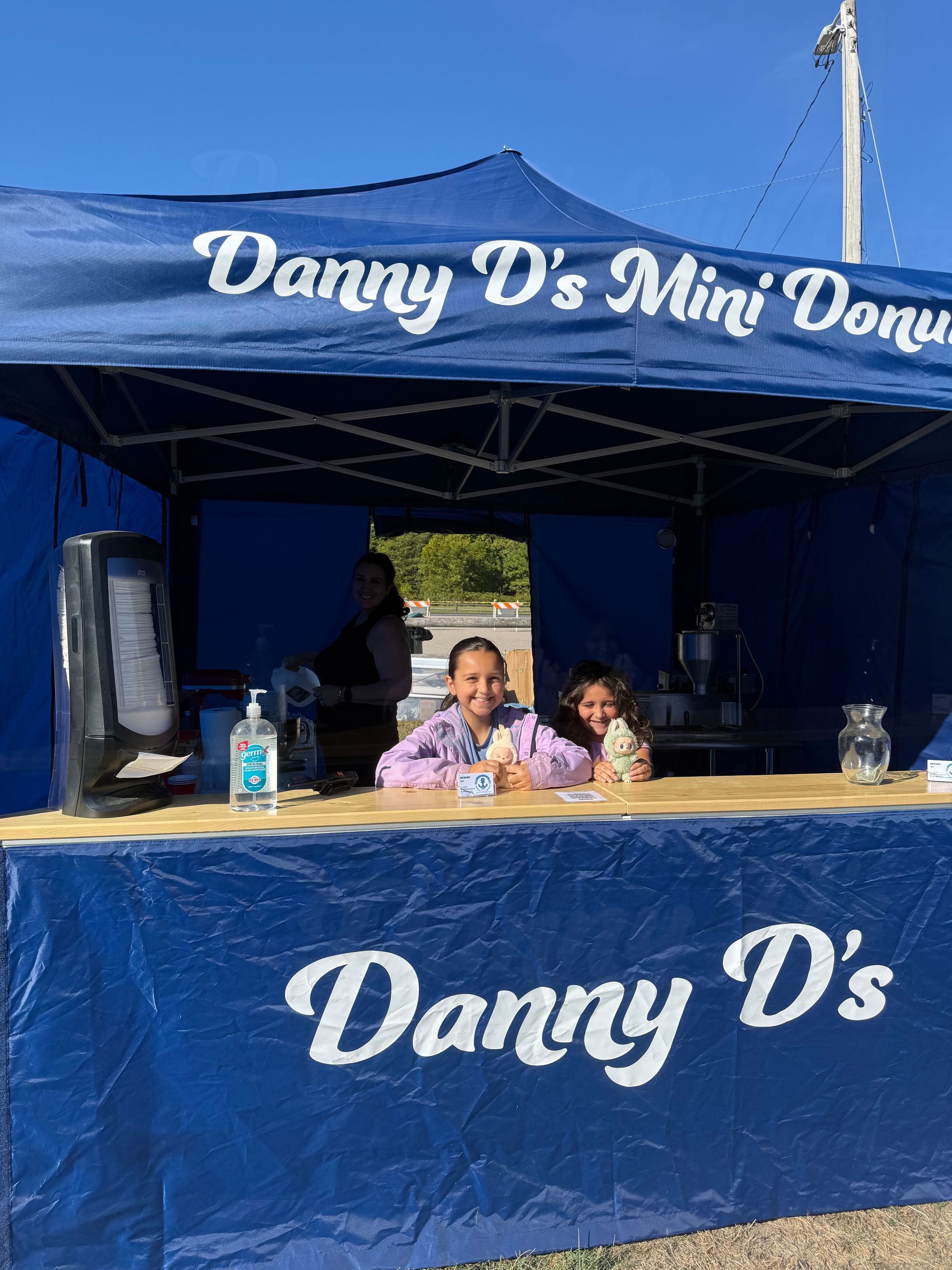 DANNY D'S MINI DONUTS's image
