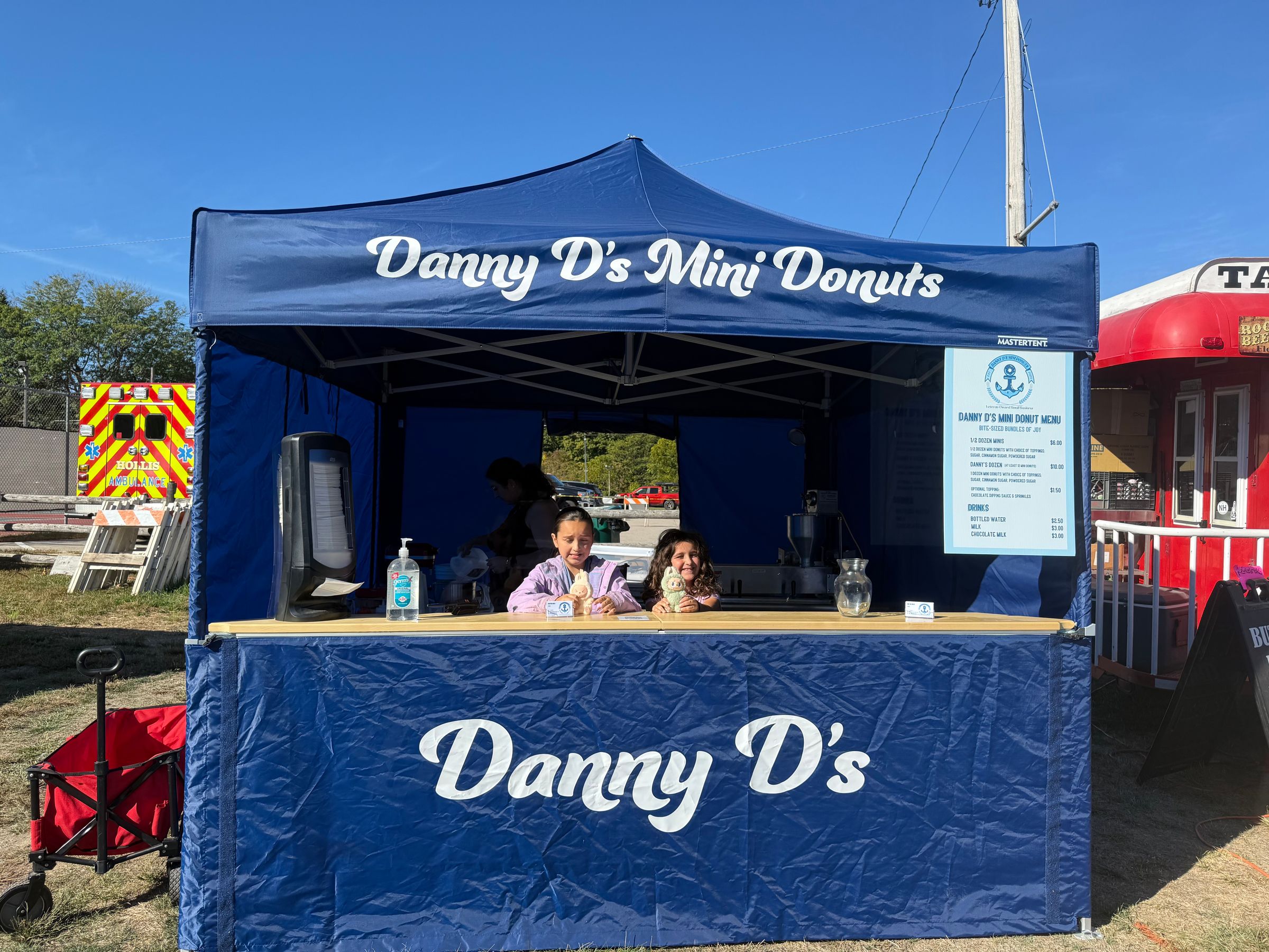 DANNY D'S MINI DONUTS's image