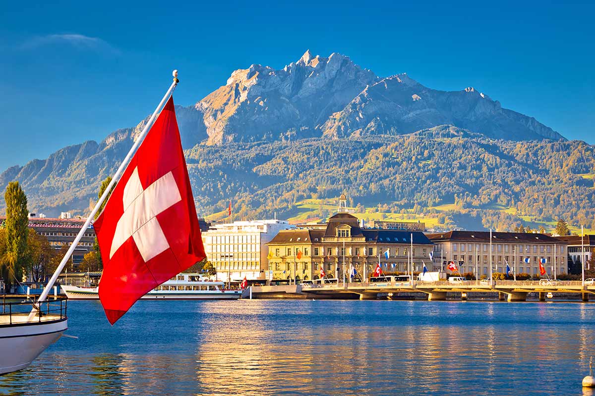 IOS HOLDING SUISSE SA's image