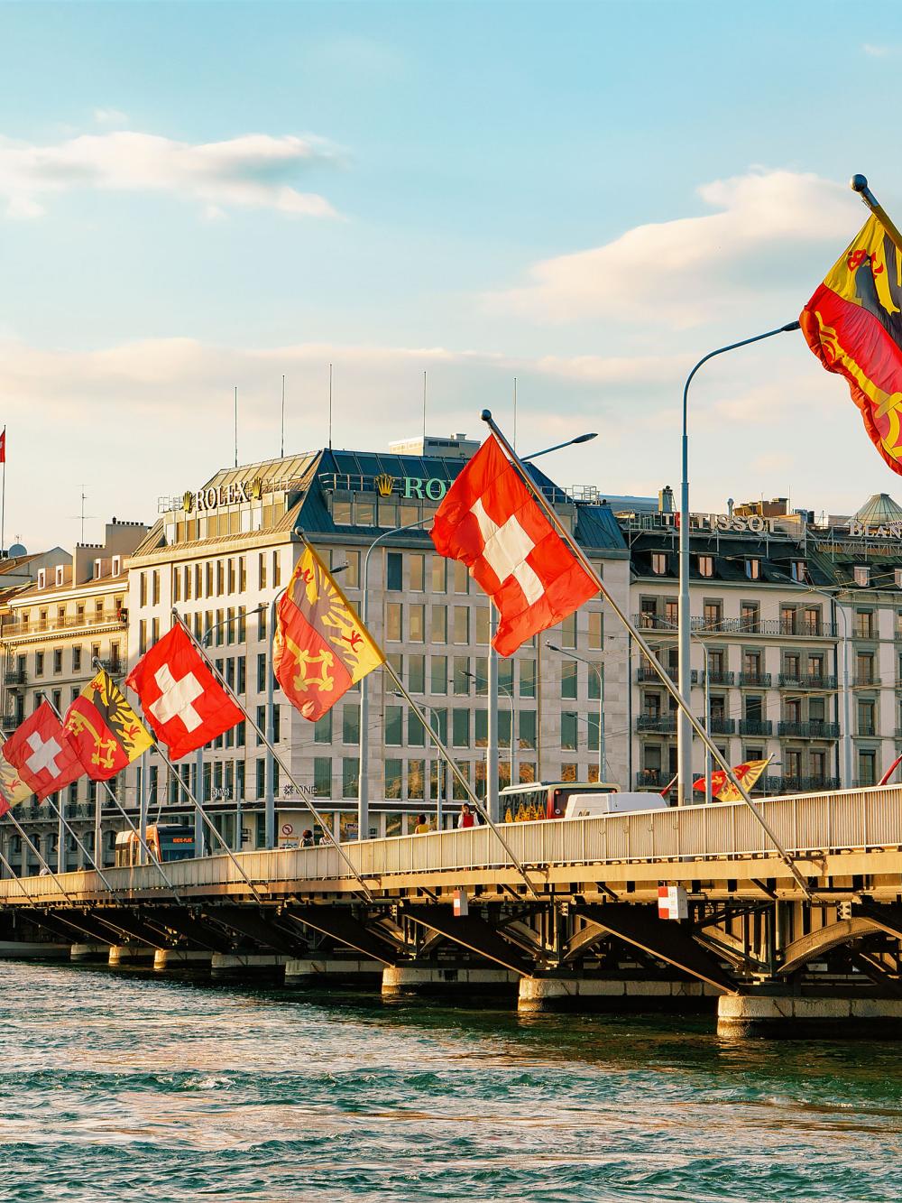 IOS HOLDING SUISSE SA's image