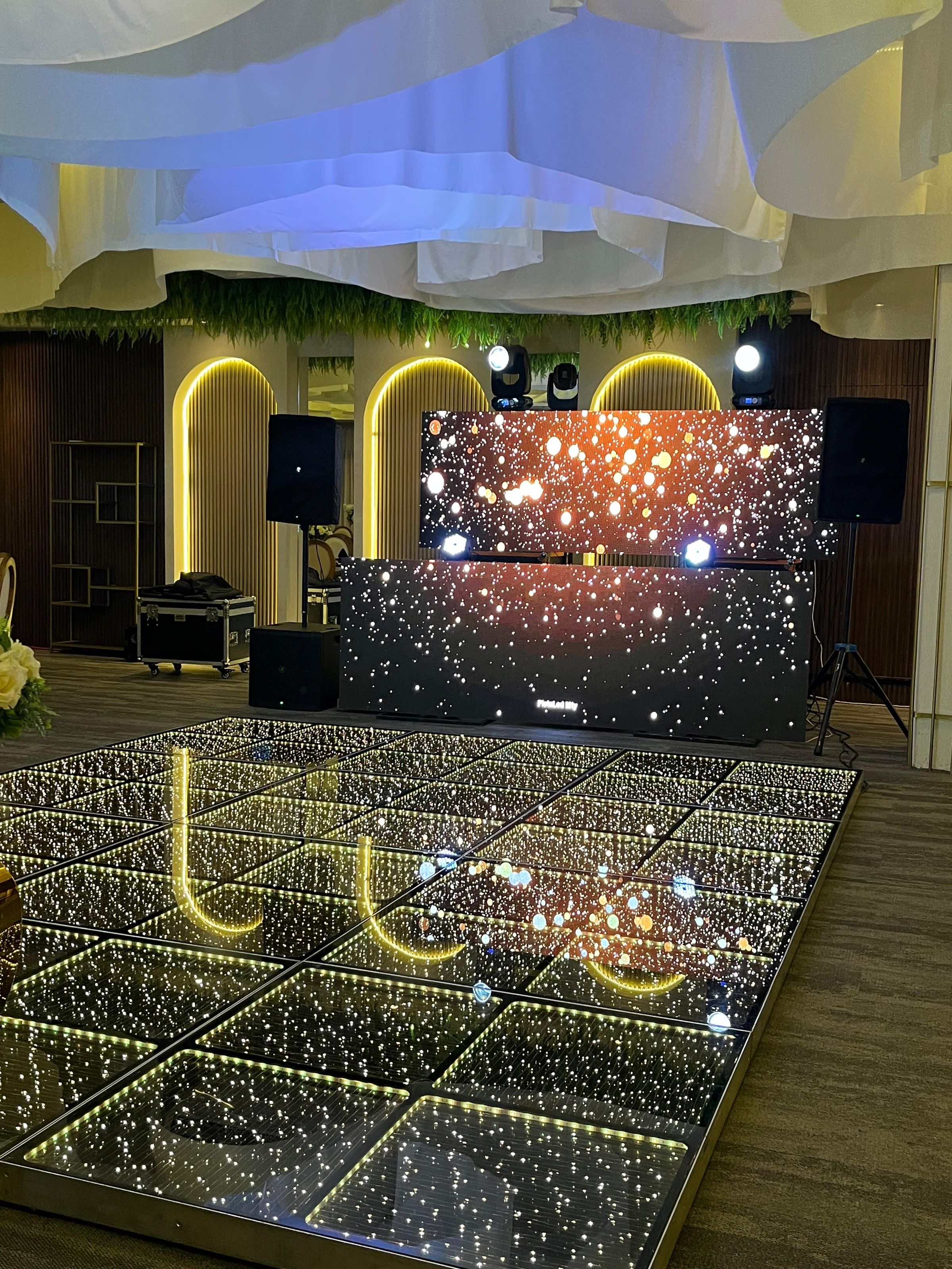 Pista Led Mty's image